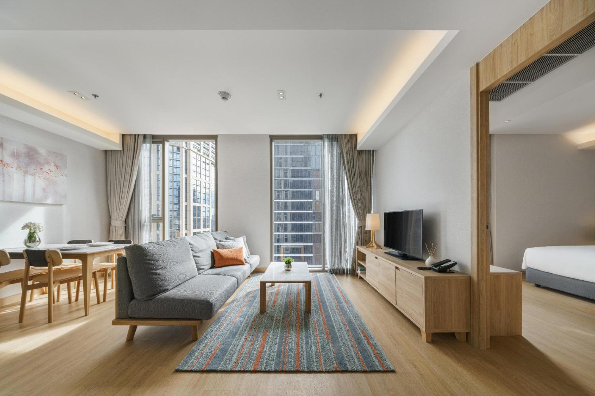 Superior One-Bedroom Apartment