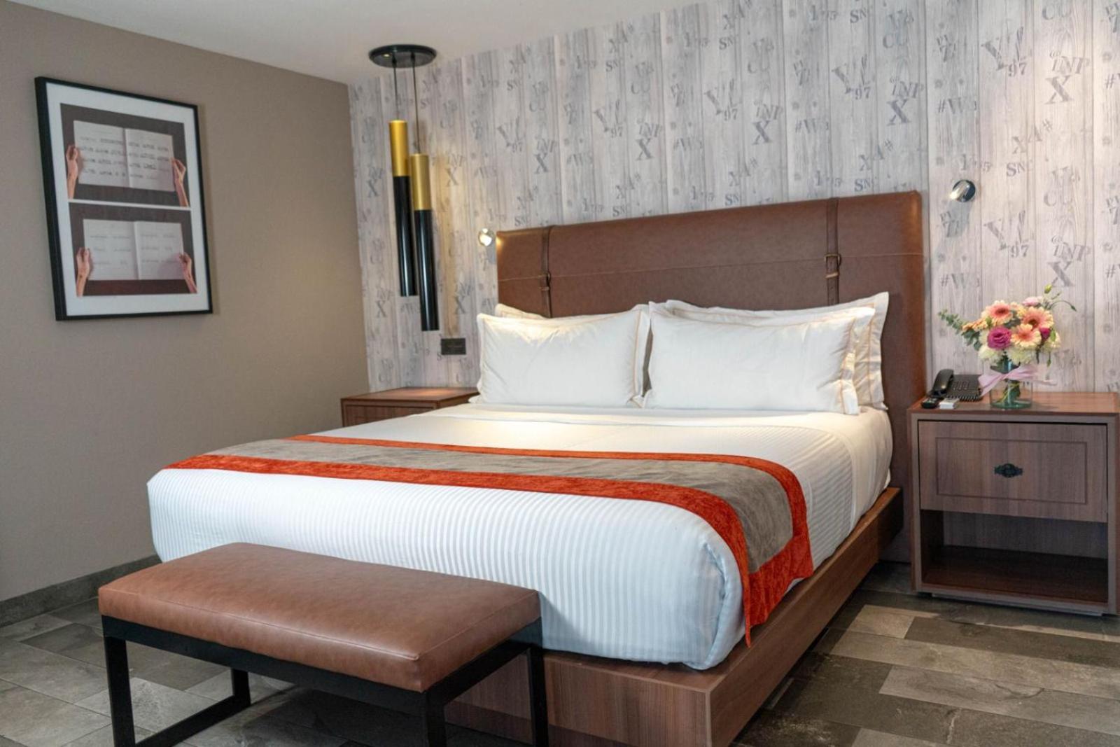 Standard King Room