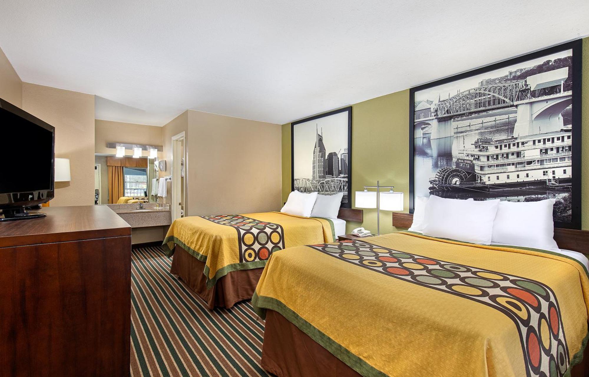 Queen Room Two Queen Beds Non-Smoking