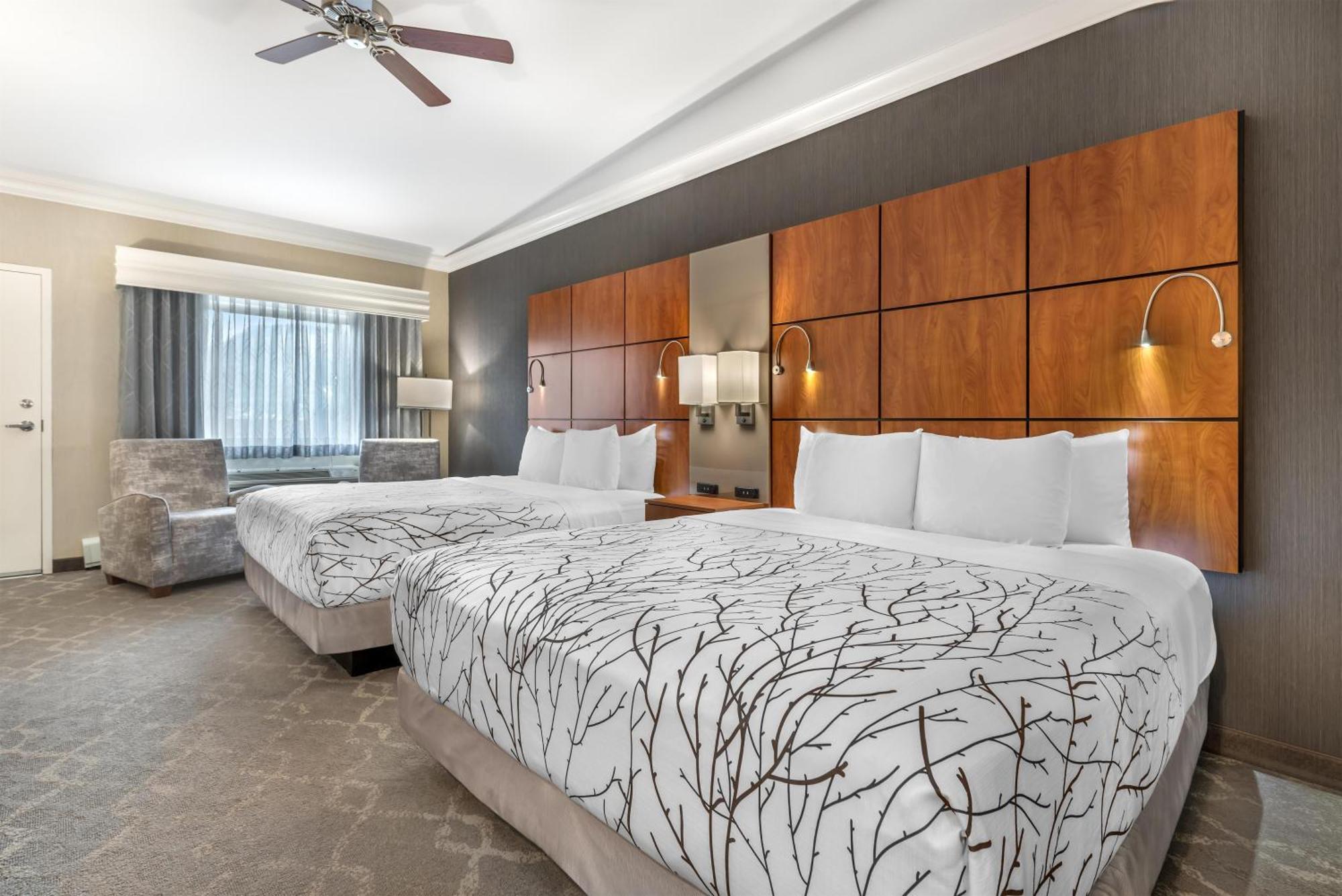 King Suite Two King Beds Non-Smoking