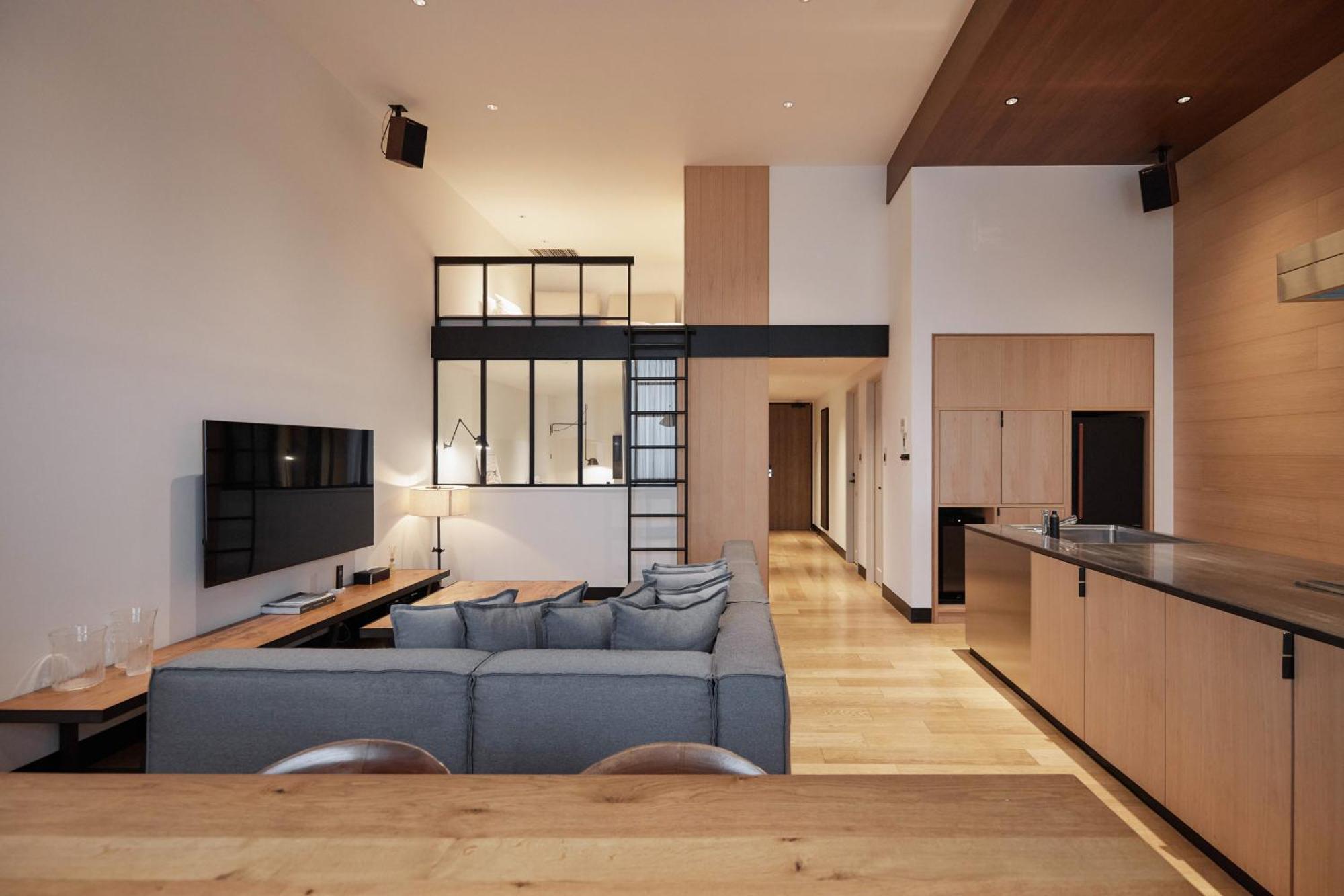 Dining Suite