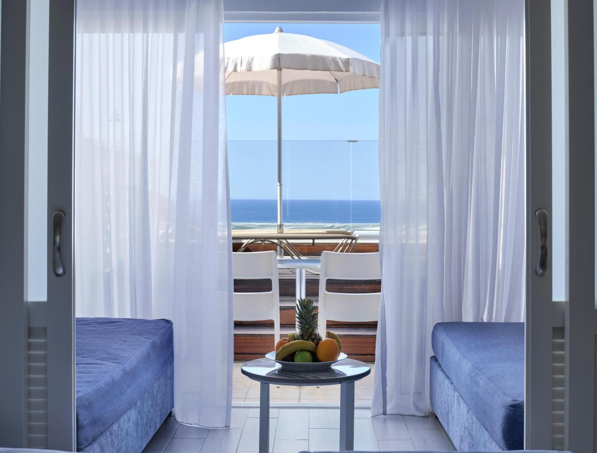 Habitación Familiar Superior con vistas al mar