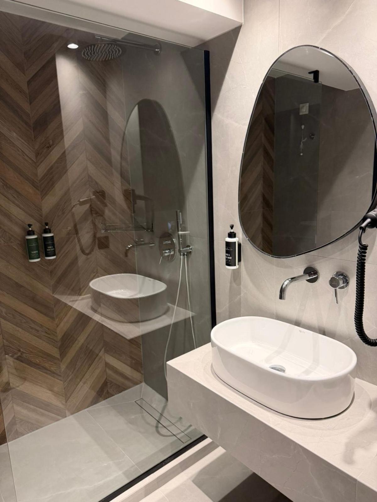 Double or Twin Room Skyline
