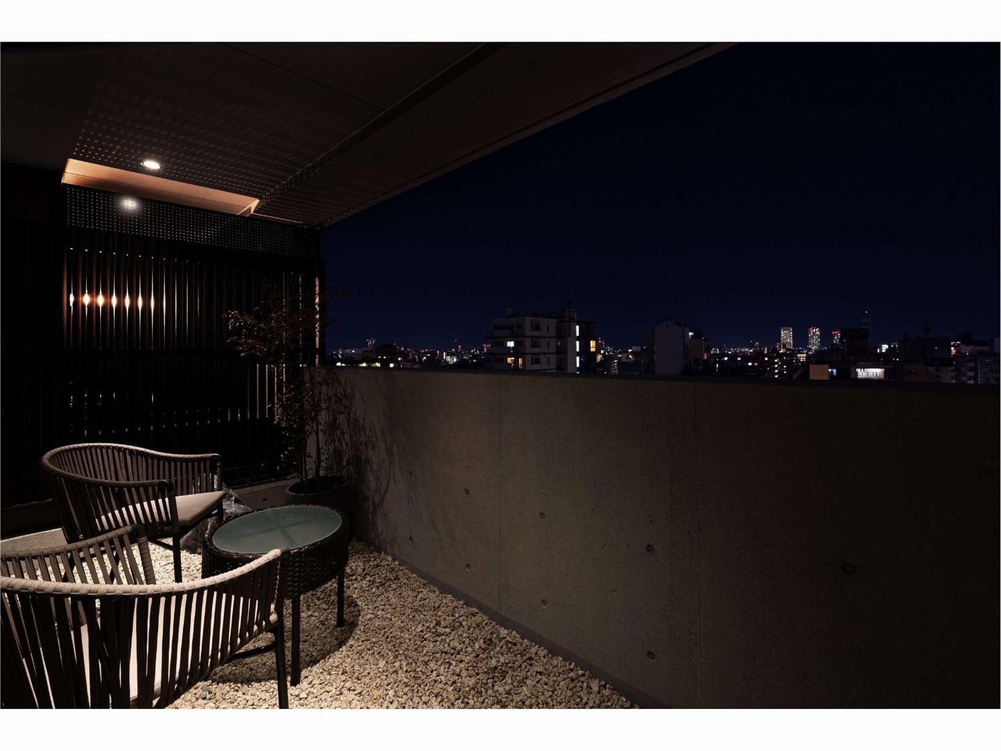 Japanese style King Bed Room Partially Open Air Bath Upper floors