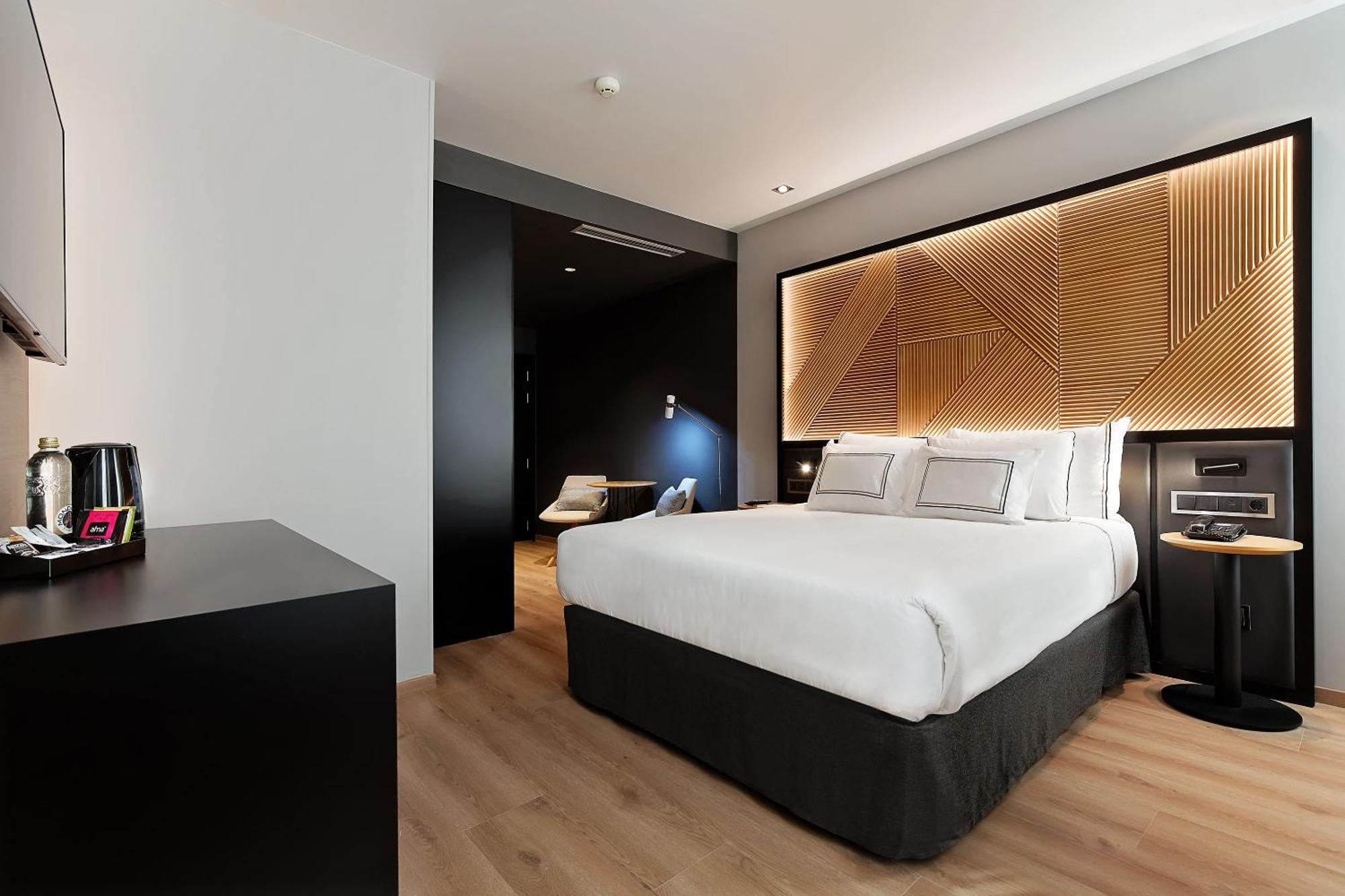 Melia Kamer met Queensize Bed