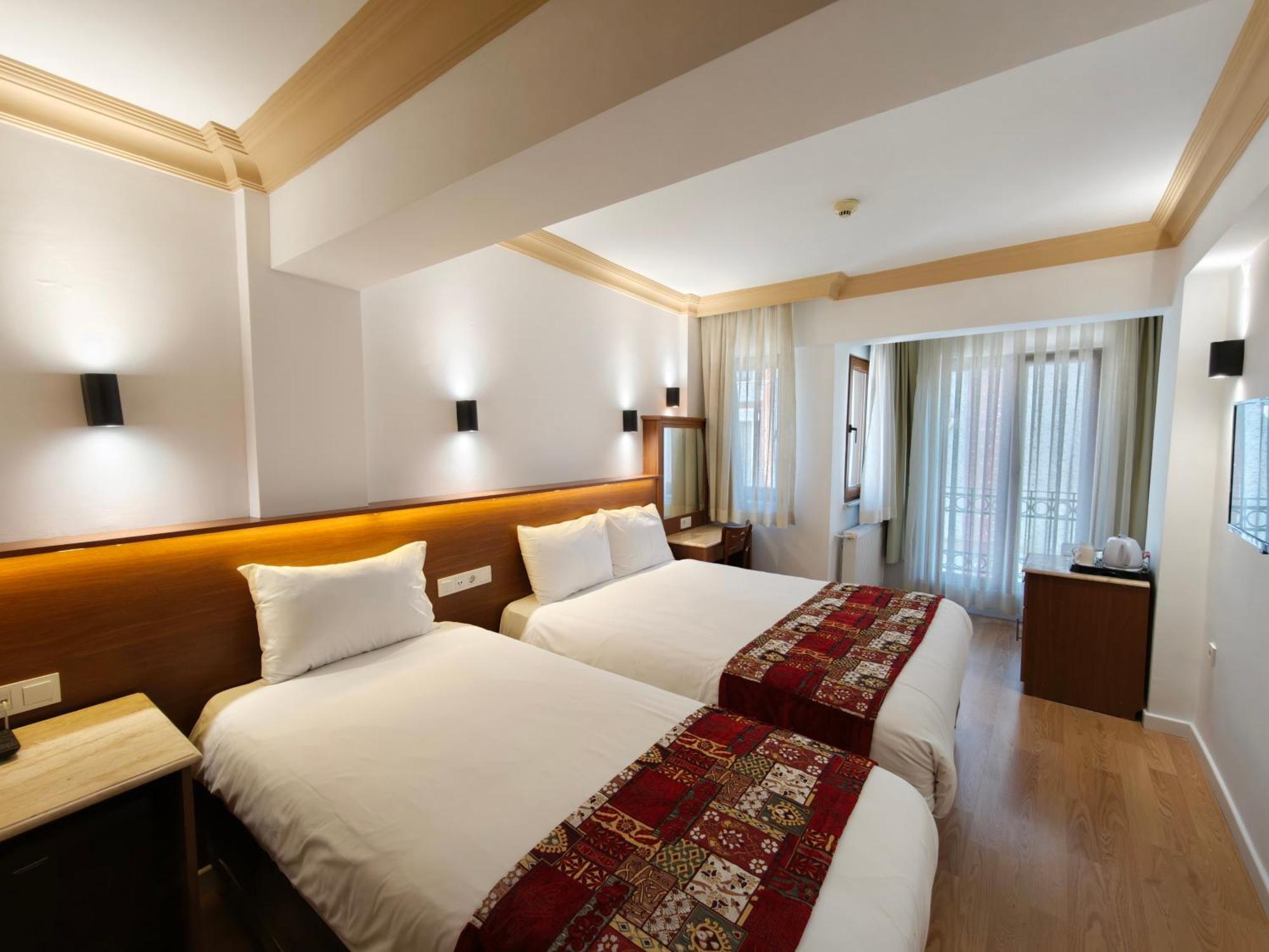 Basic Triple Room