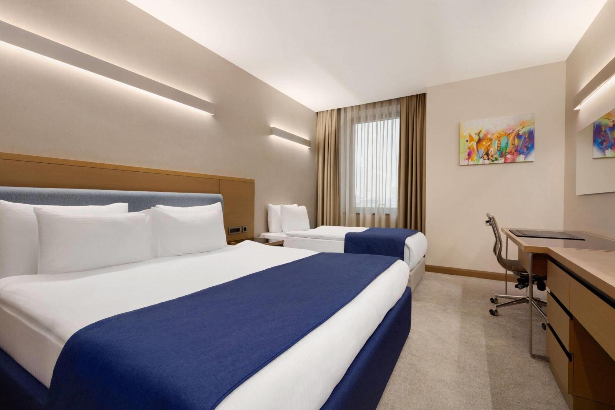 Deluxe Plus Room,996303352:JPEG