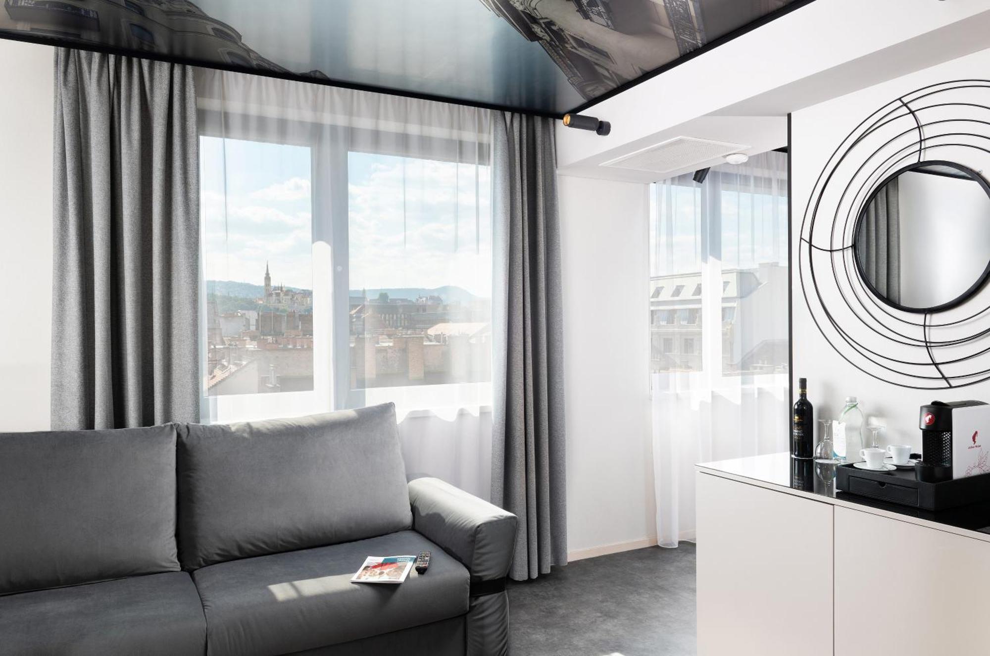 Limited Suite