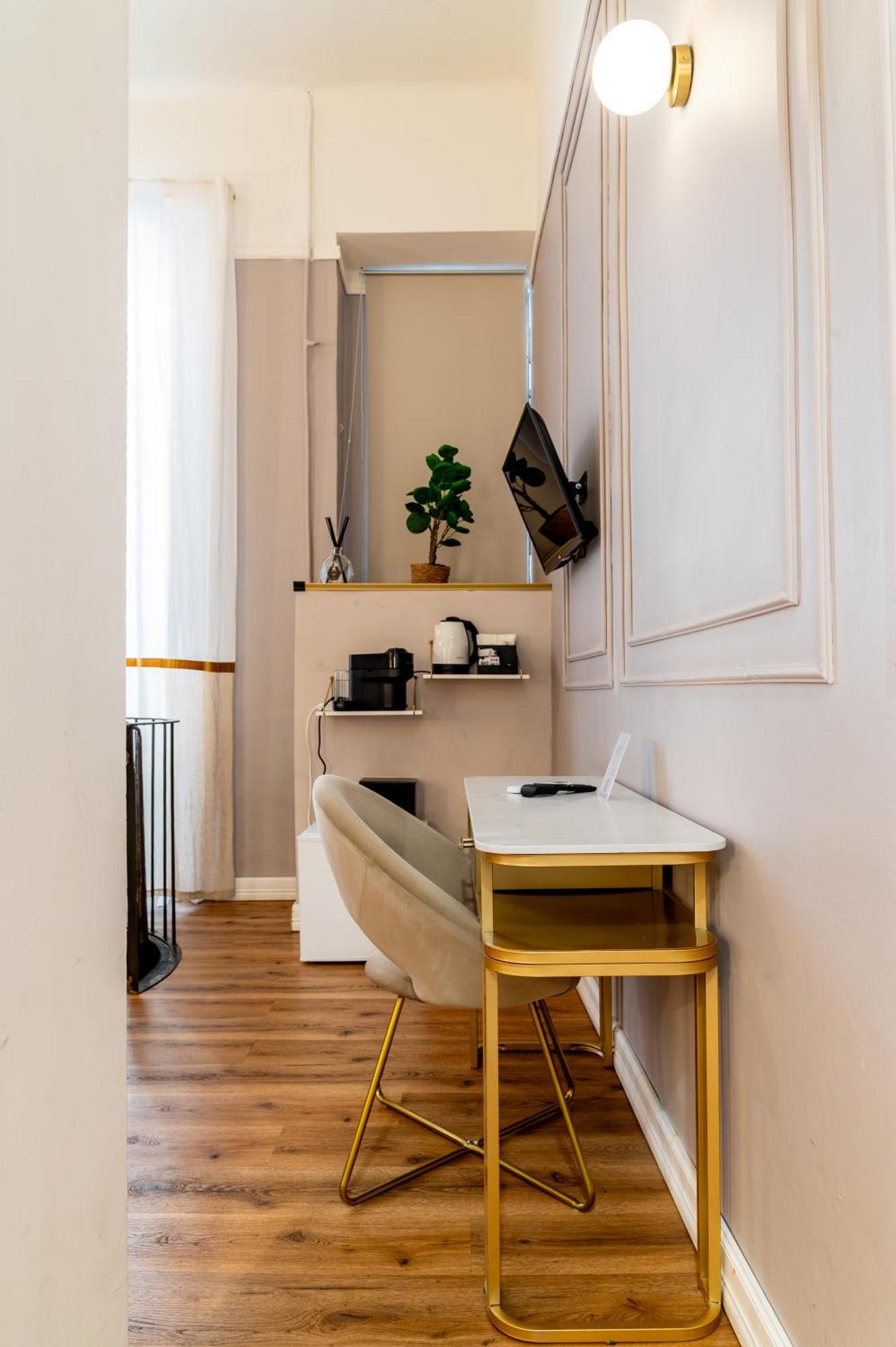 Luxury Triple Room