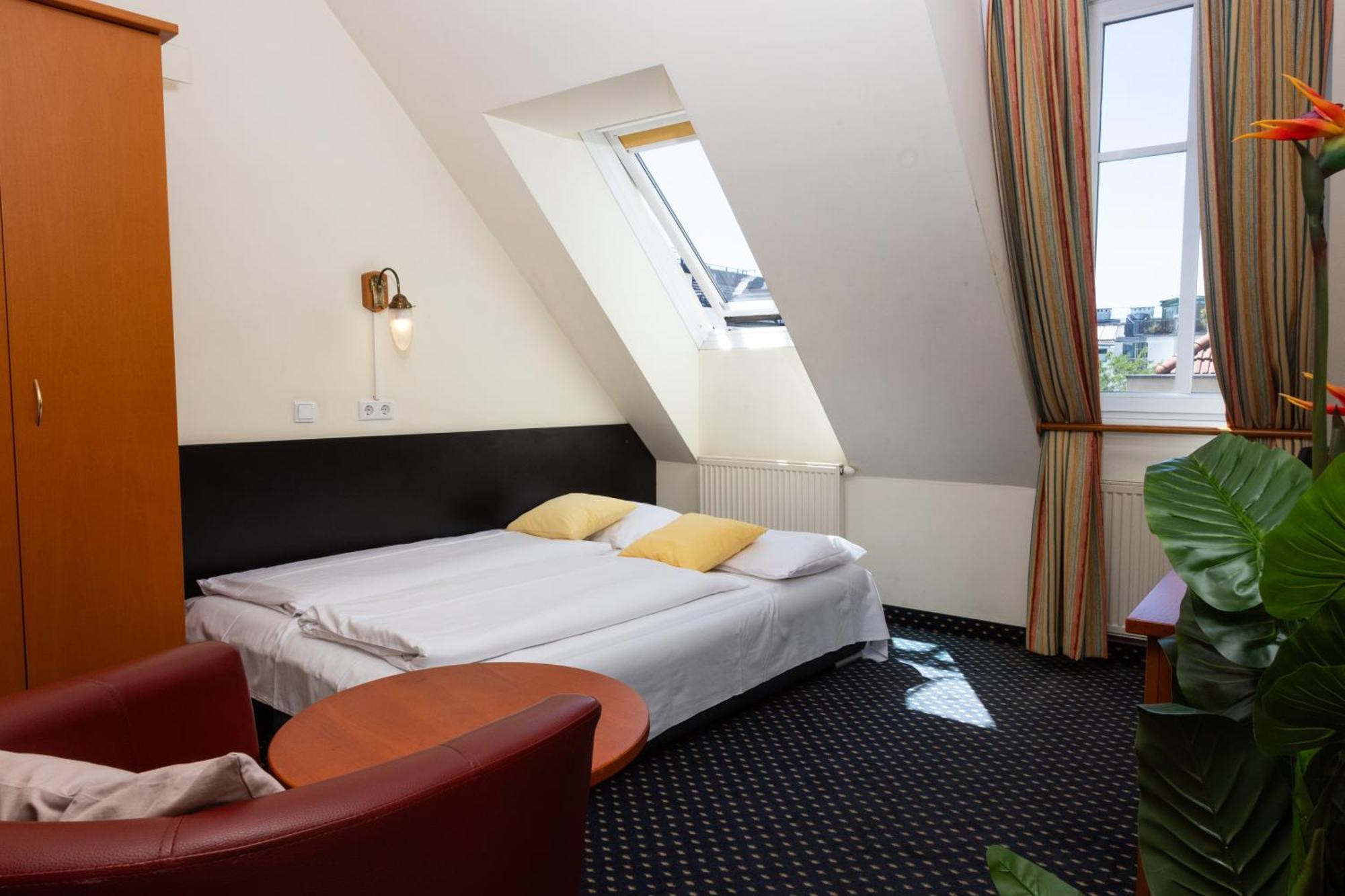 Standard Suite