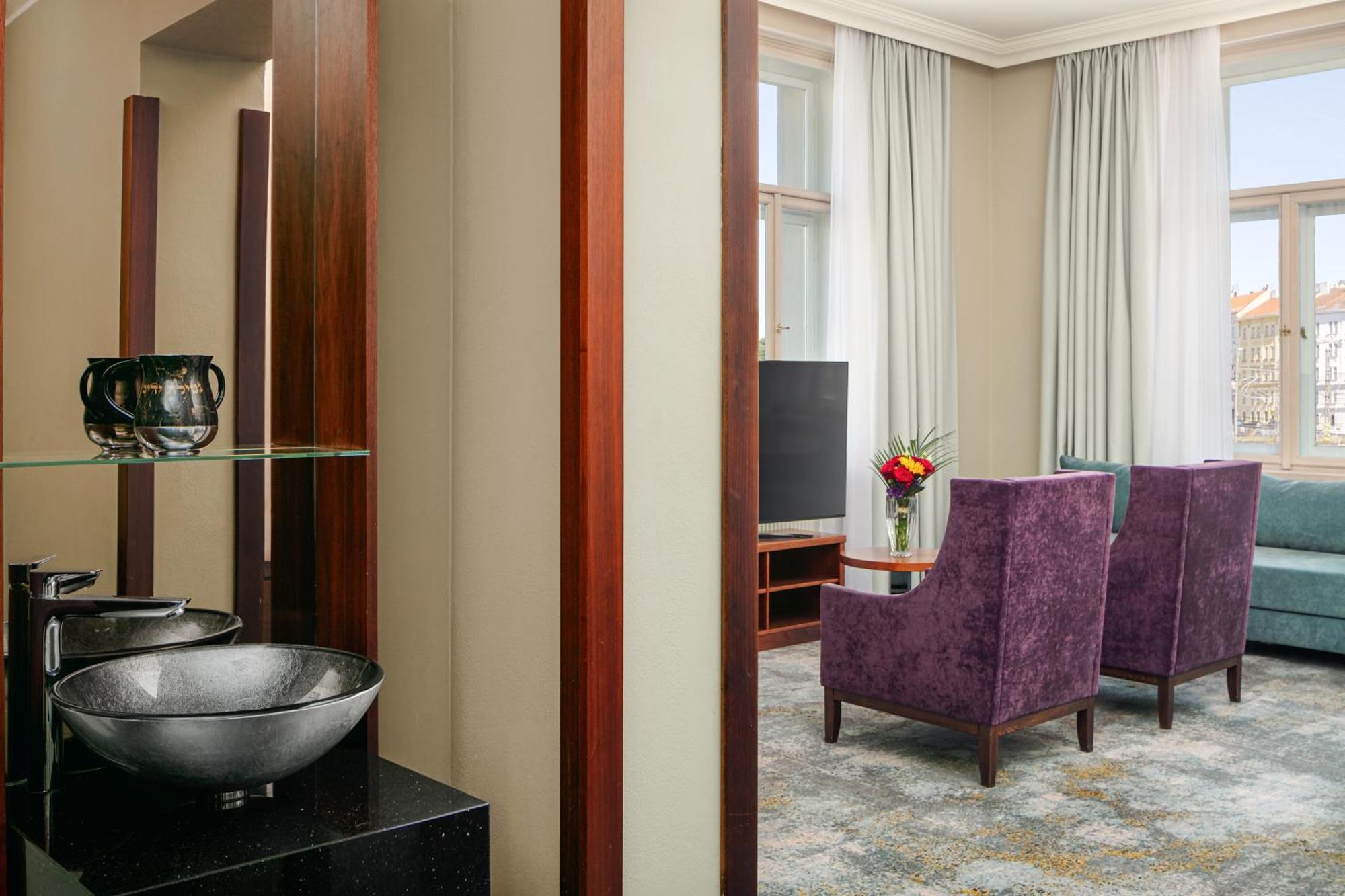Junior Suite Spa Access