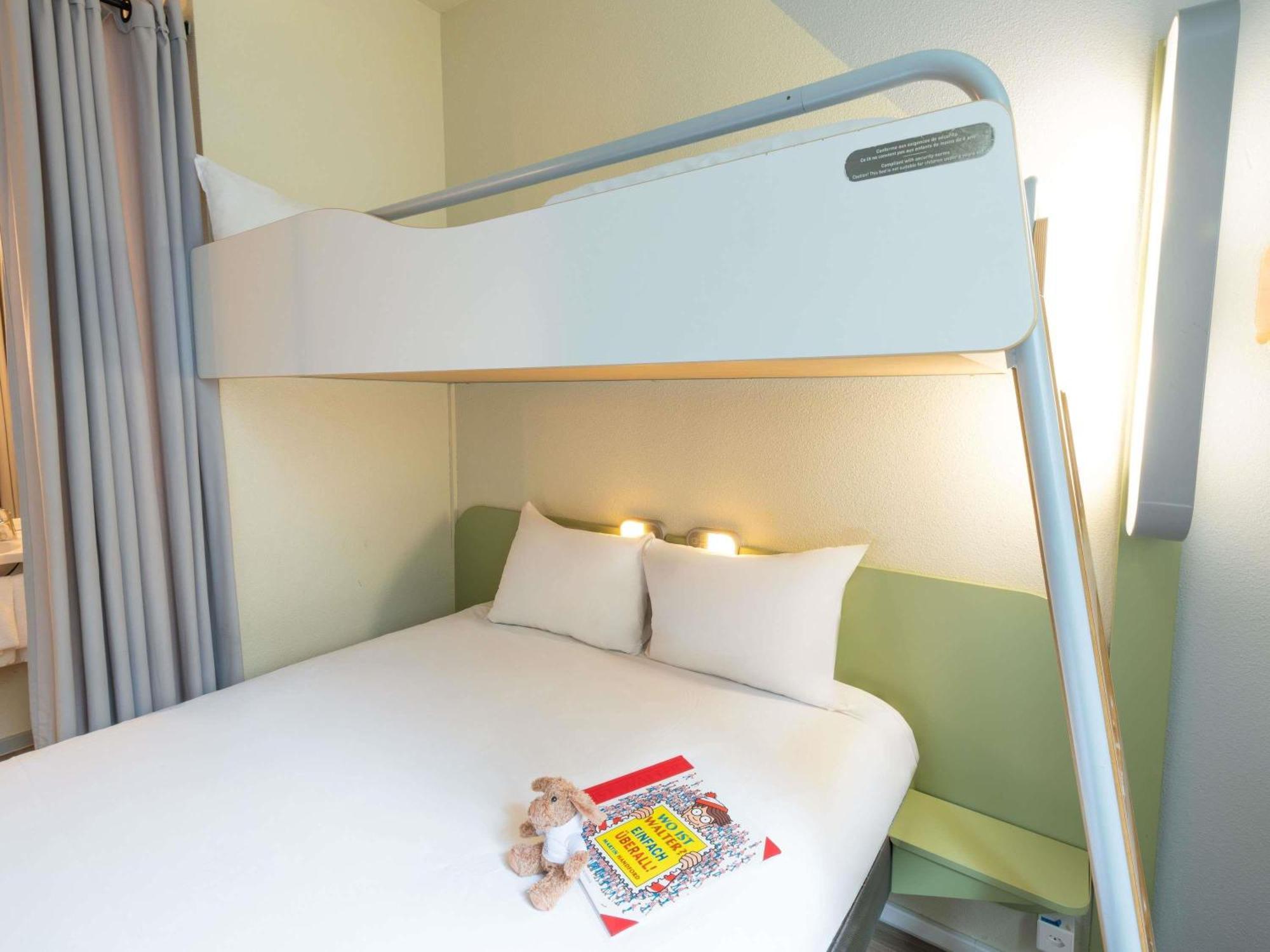 Dreibettzimmer