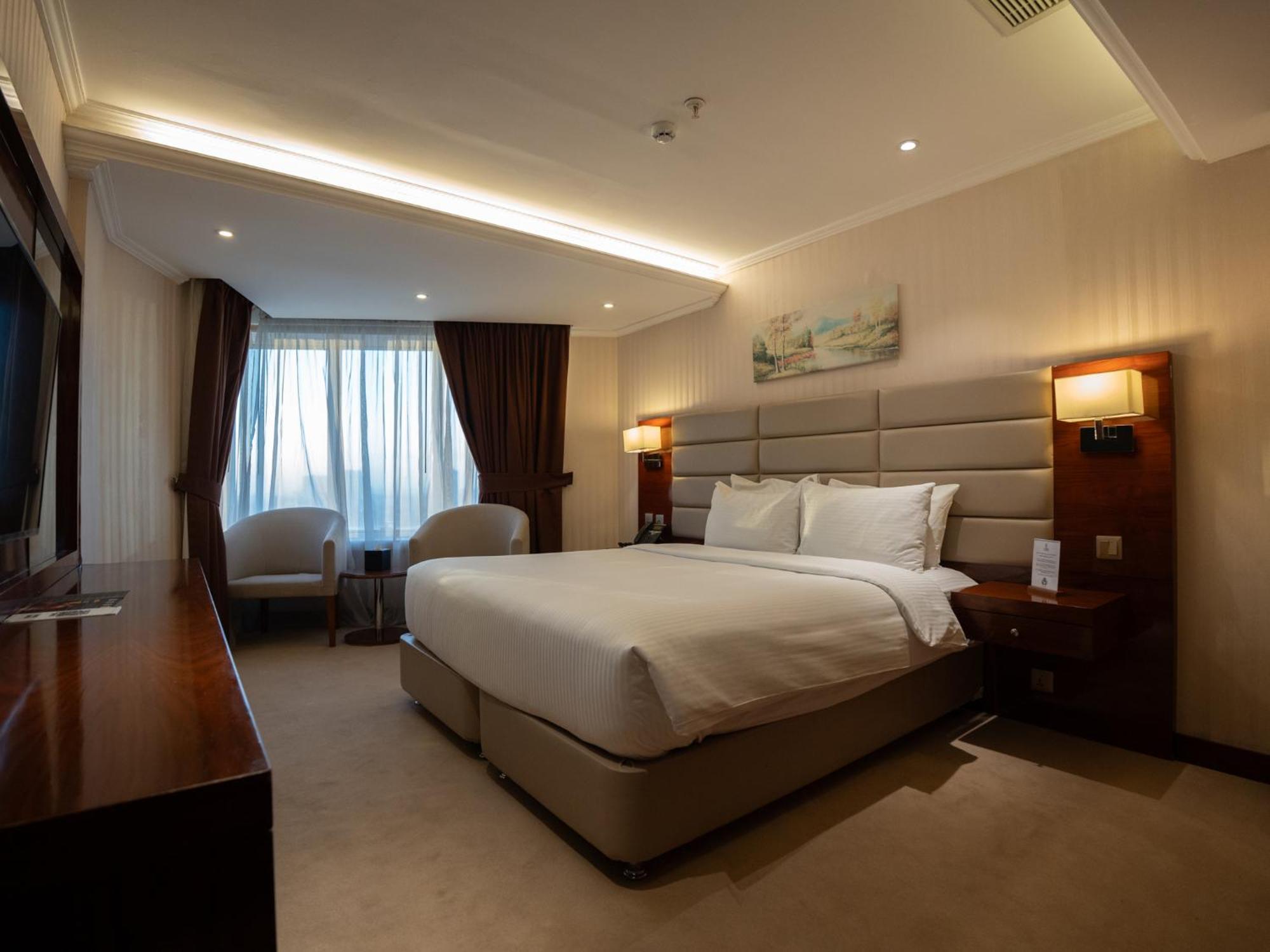 Executive Suite