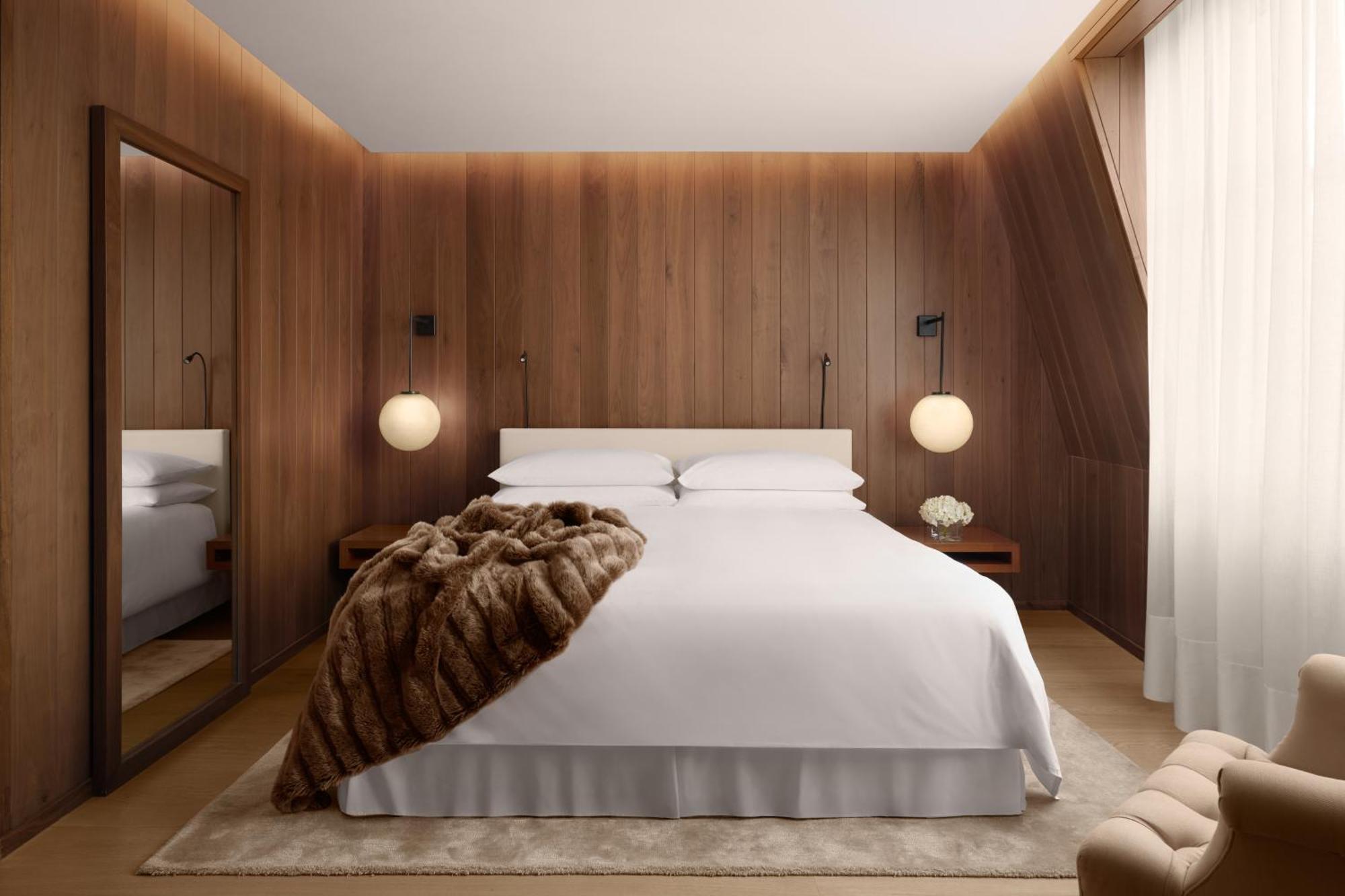 Loft King Room