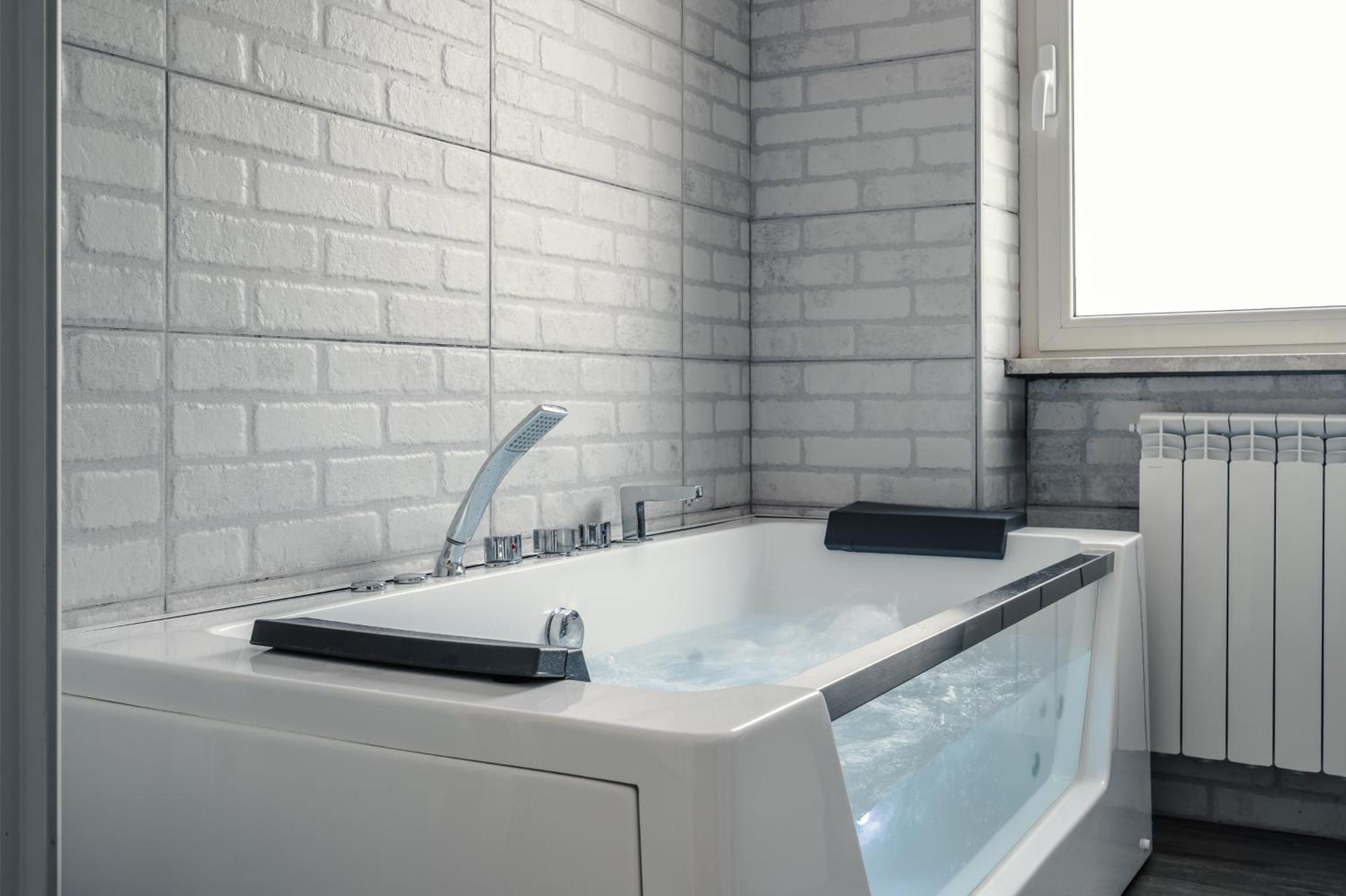 Double Room Spa Bath