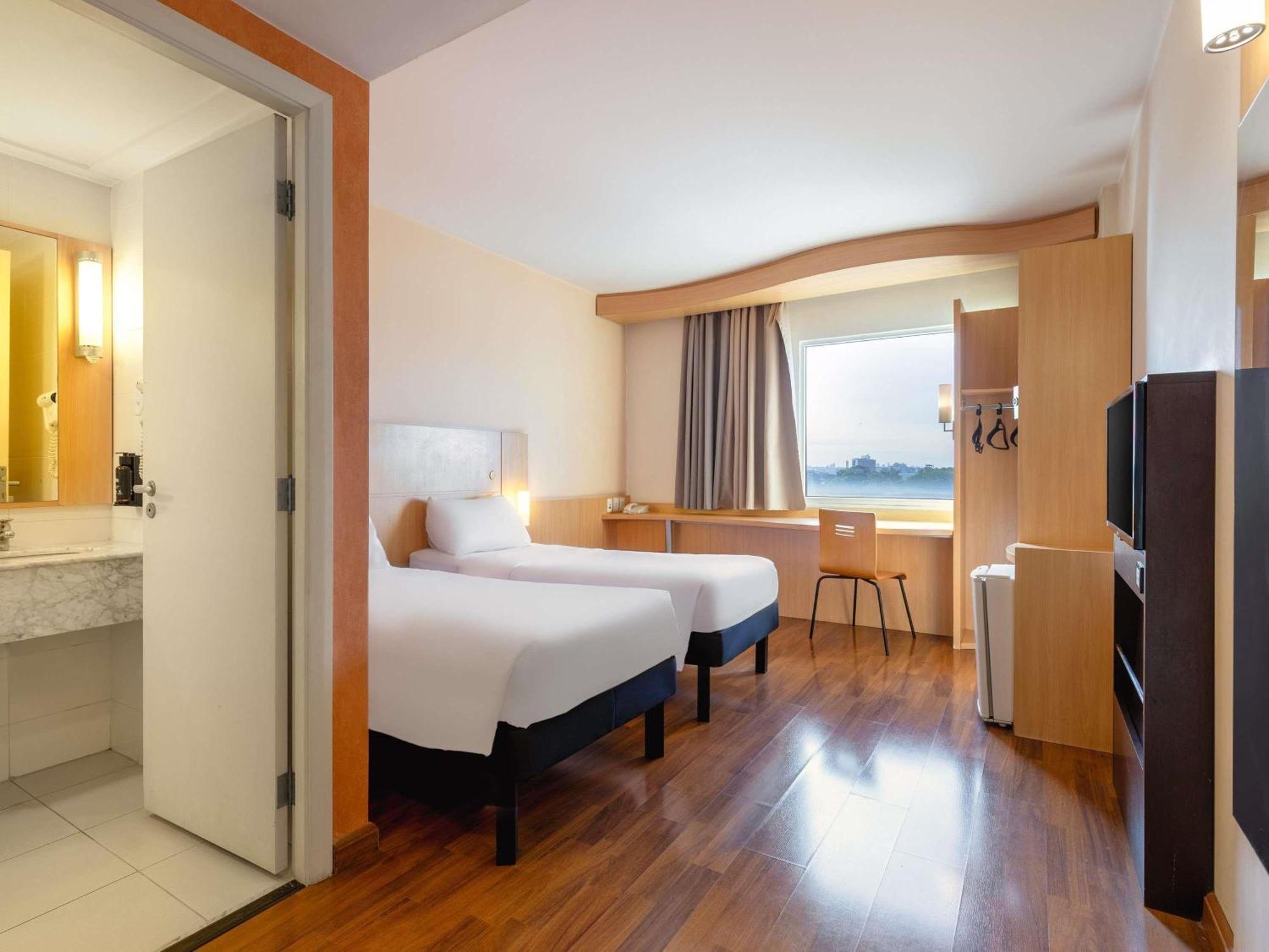 Standard Apartment Twin Beds