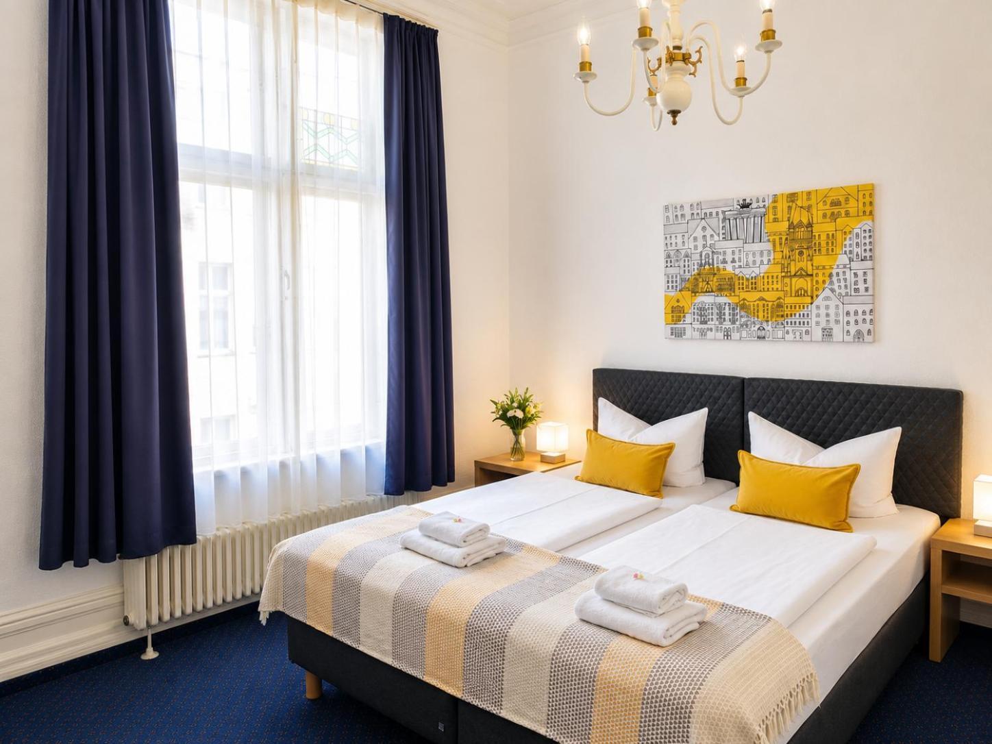 Large Double or Twin Room