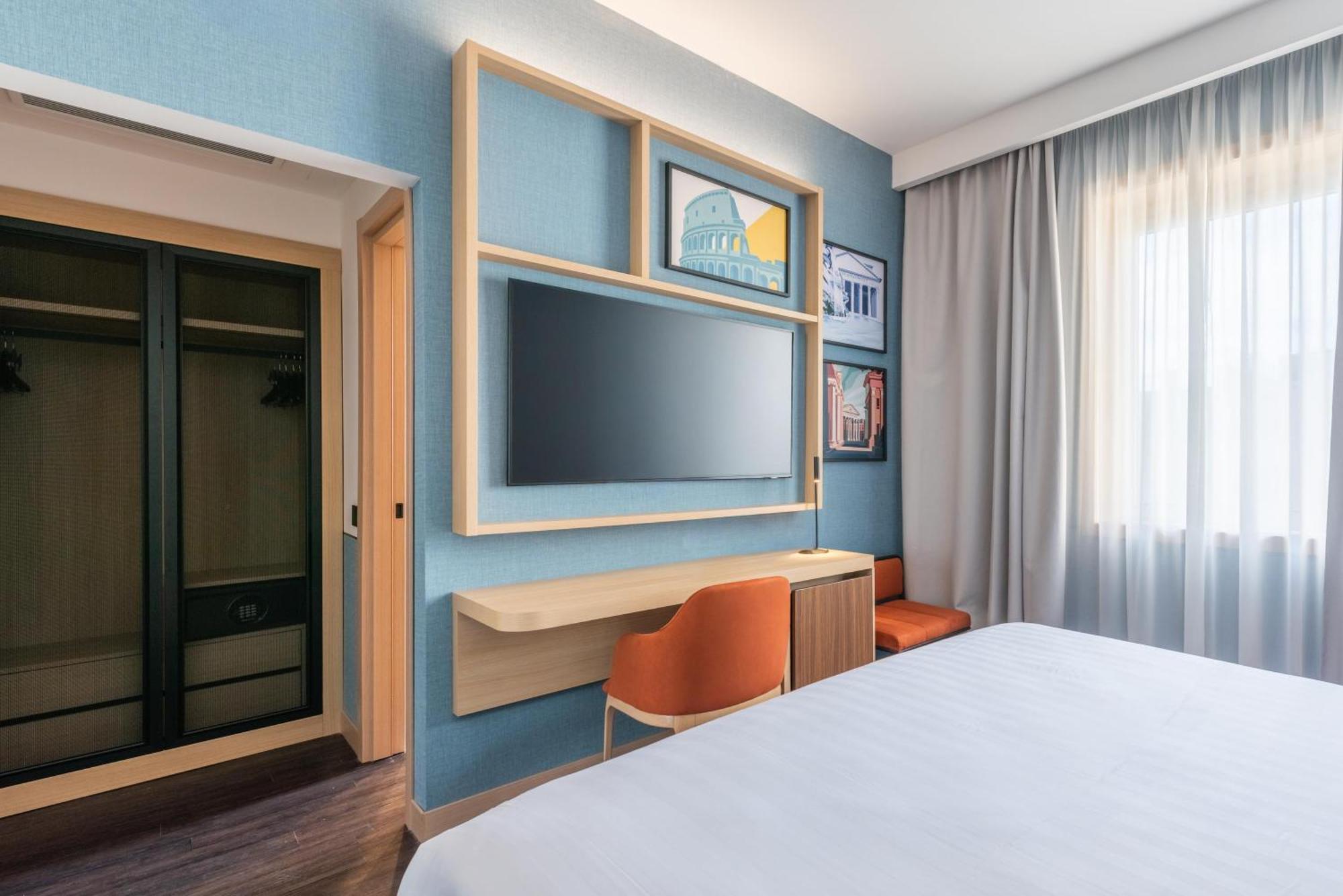 King Room