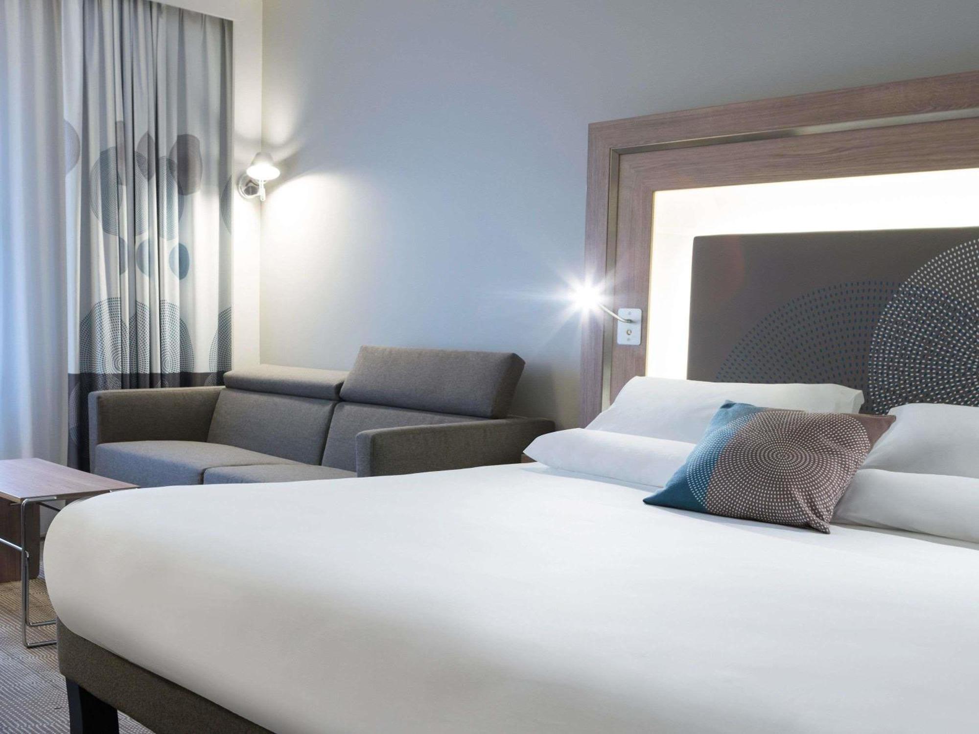 Superior Room Queen Size Bed