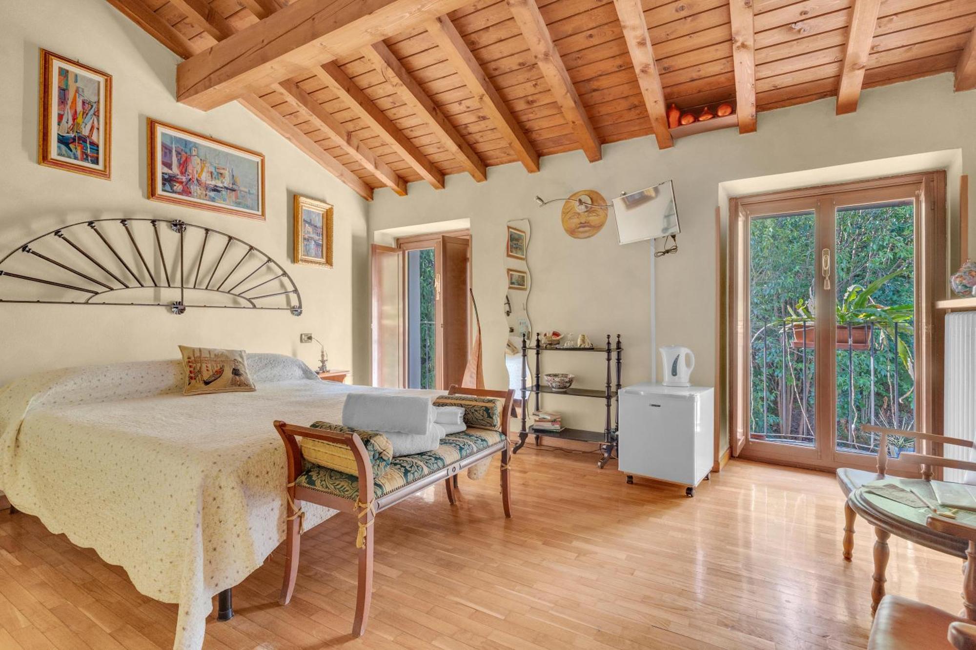 Two Connecting Double Rooms