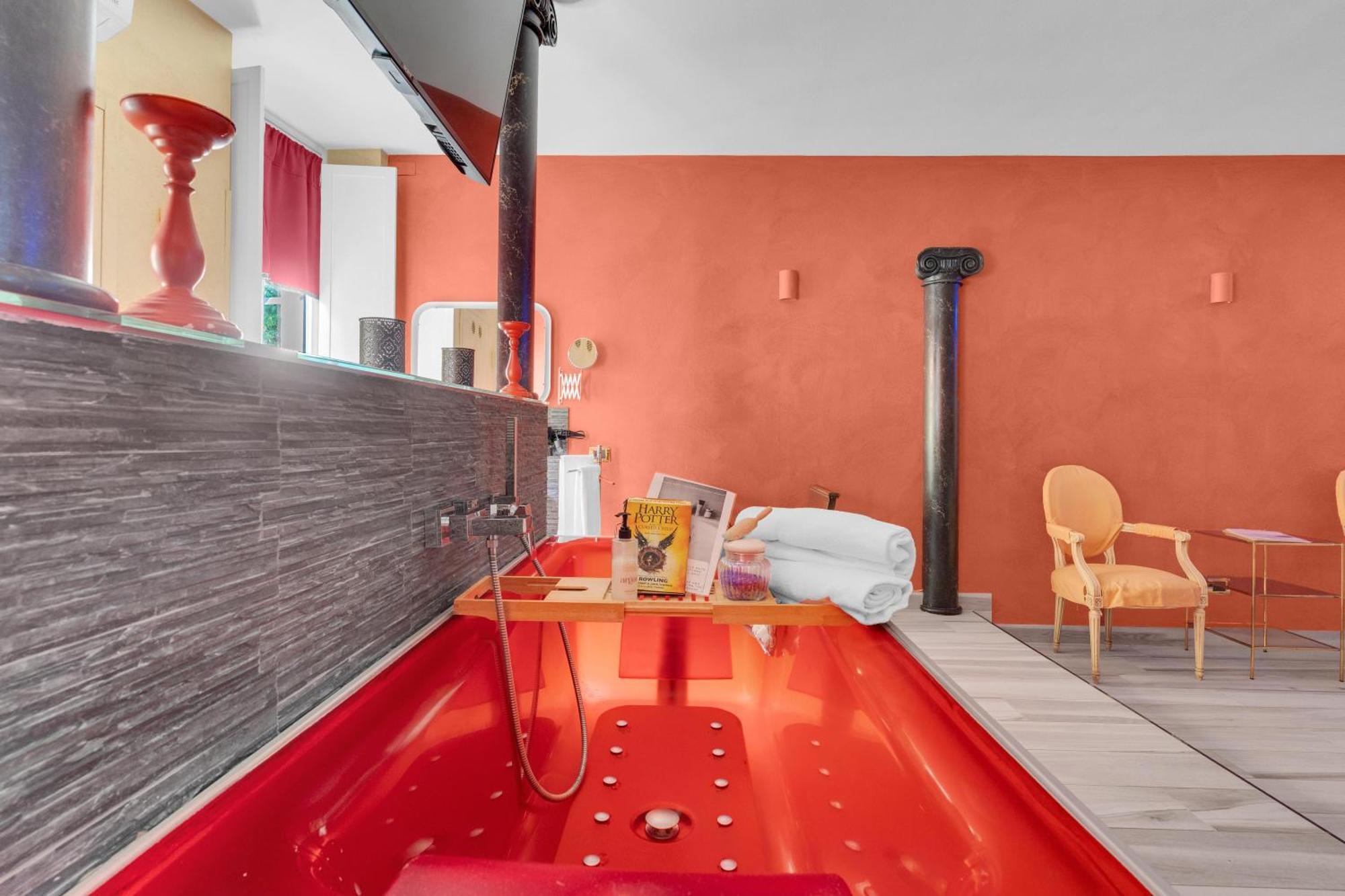 Luxury Suite Spa Bath