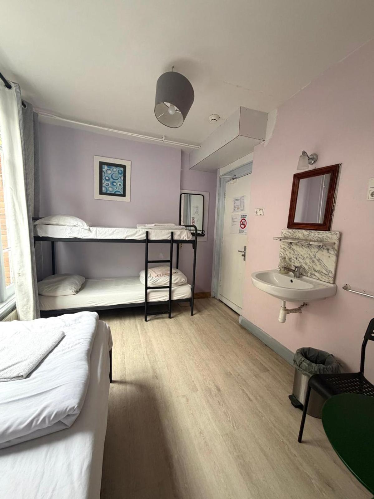 Triple Room with Shared Bathroom