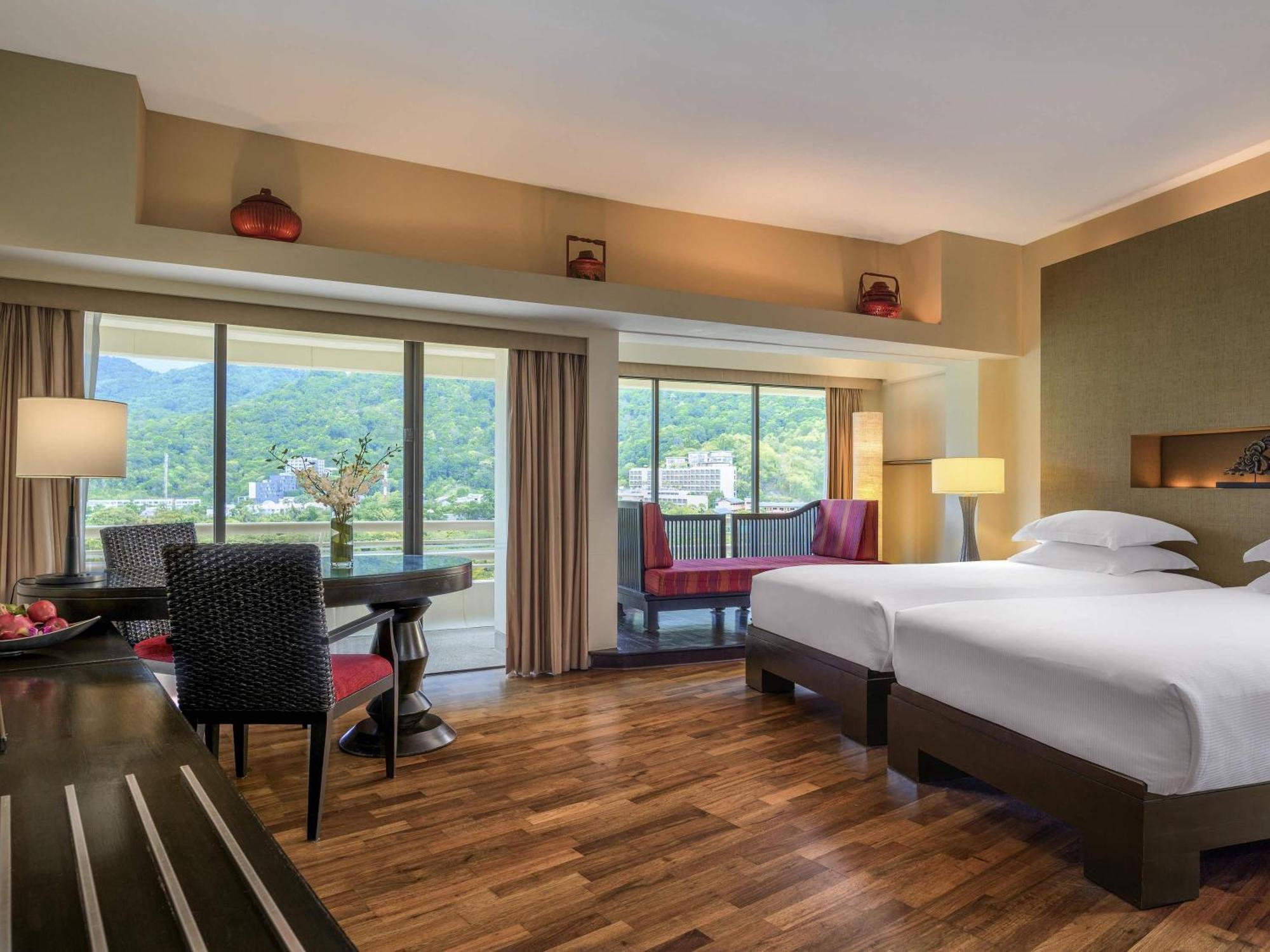 Junior Twin Suite Garden View
