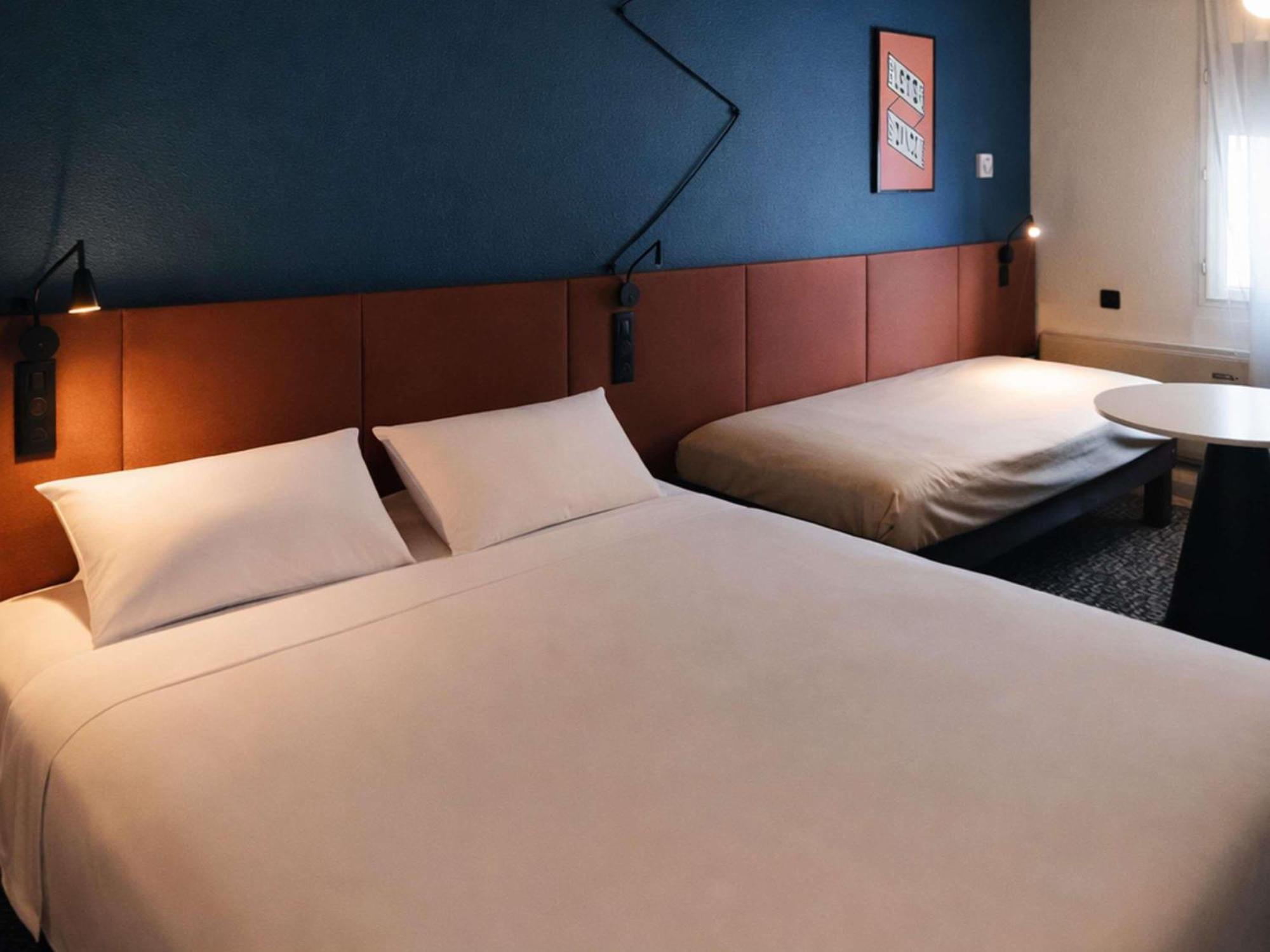 Standard Double Room One Double One Single Bed Non-Smoking
