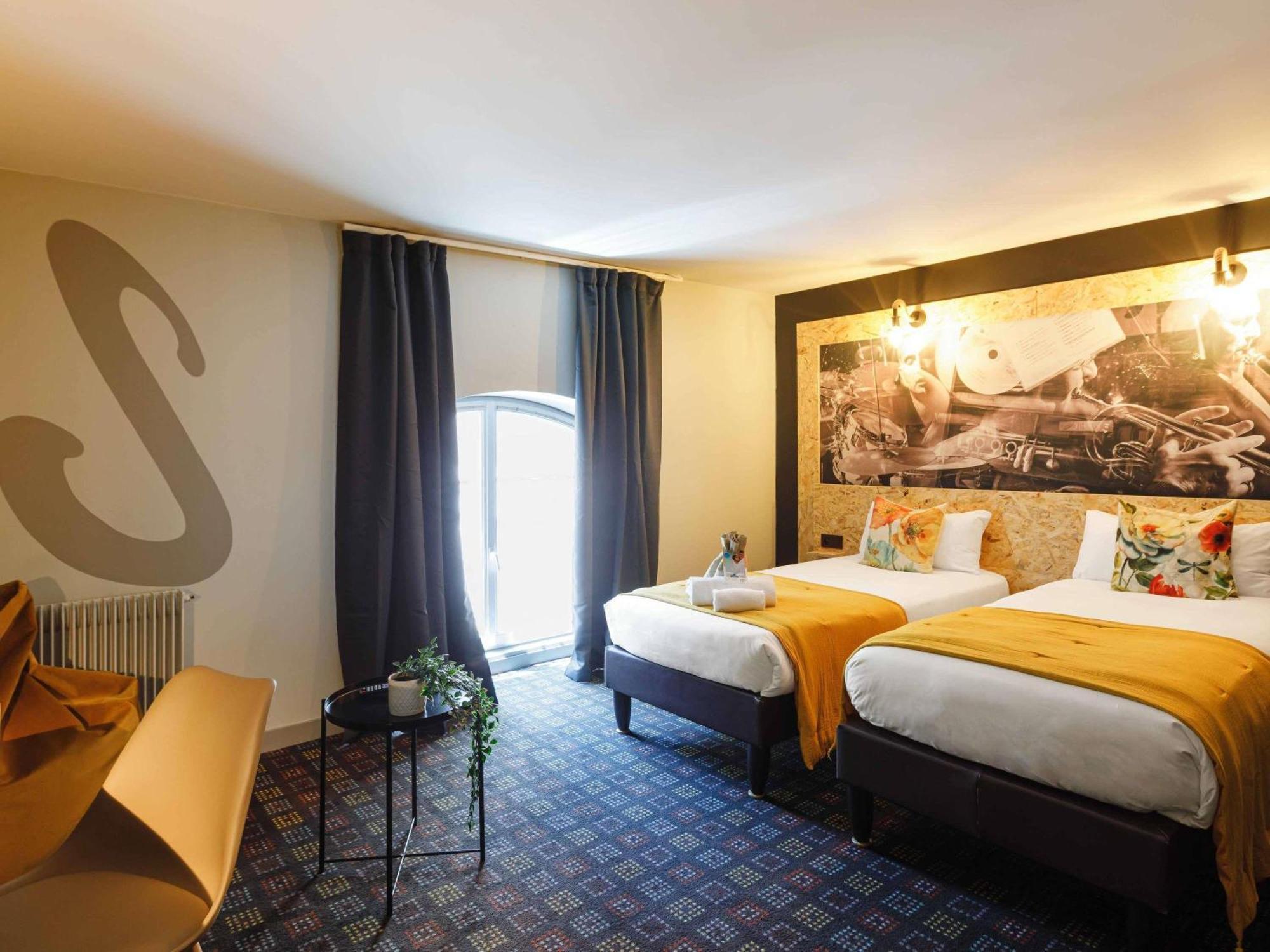 Twin Room "Pop"