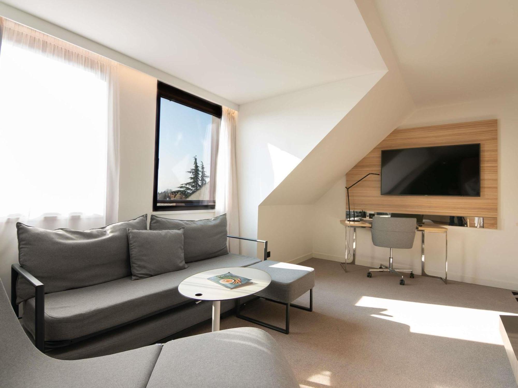 Executive Queen Suite