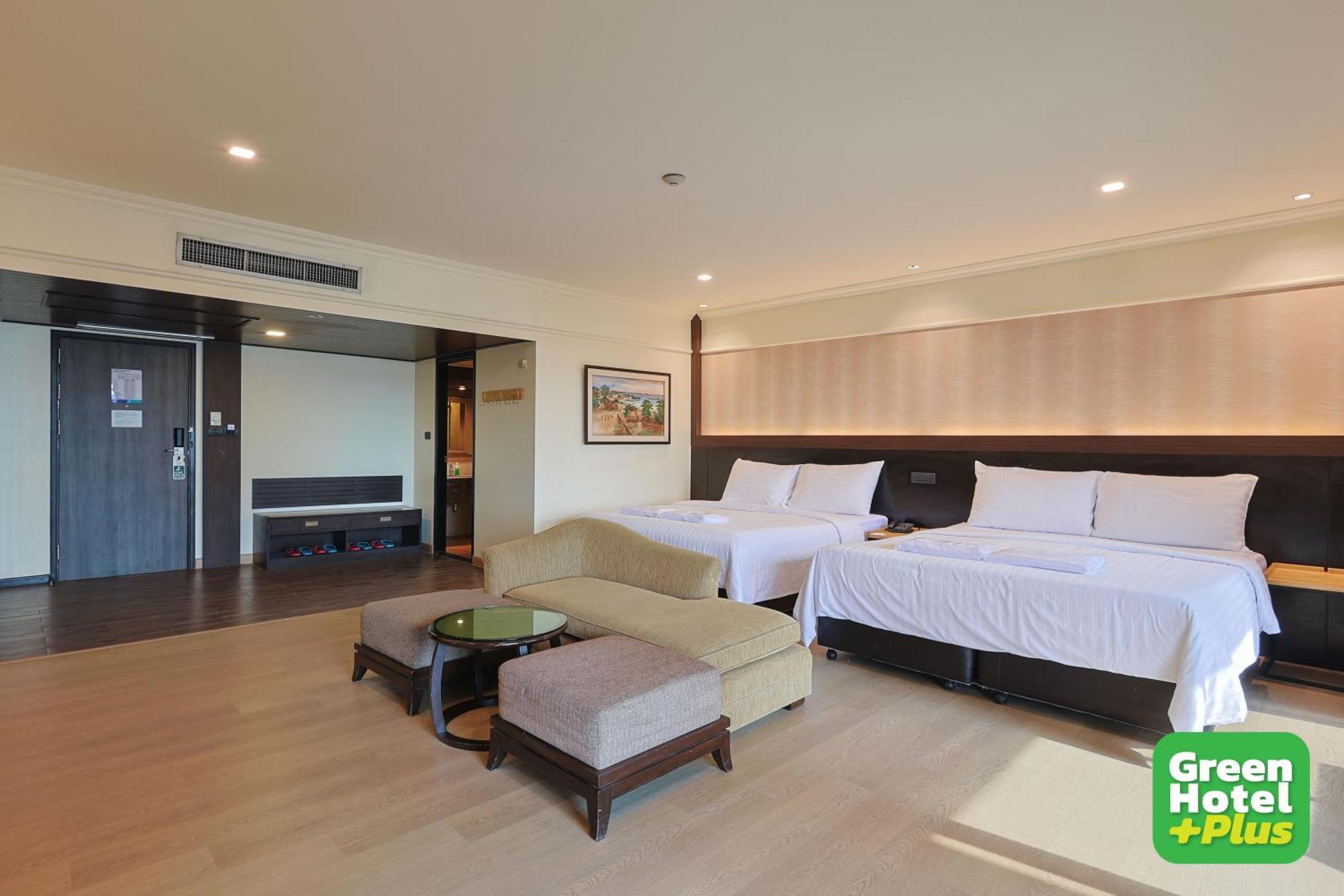 Superior Family Room