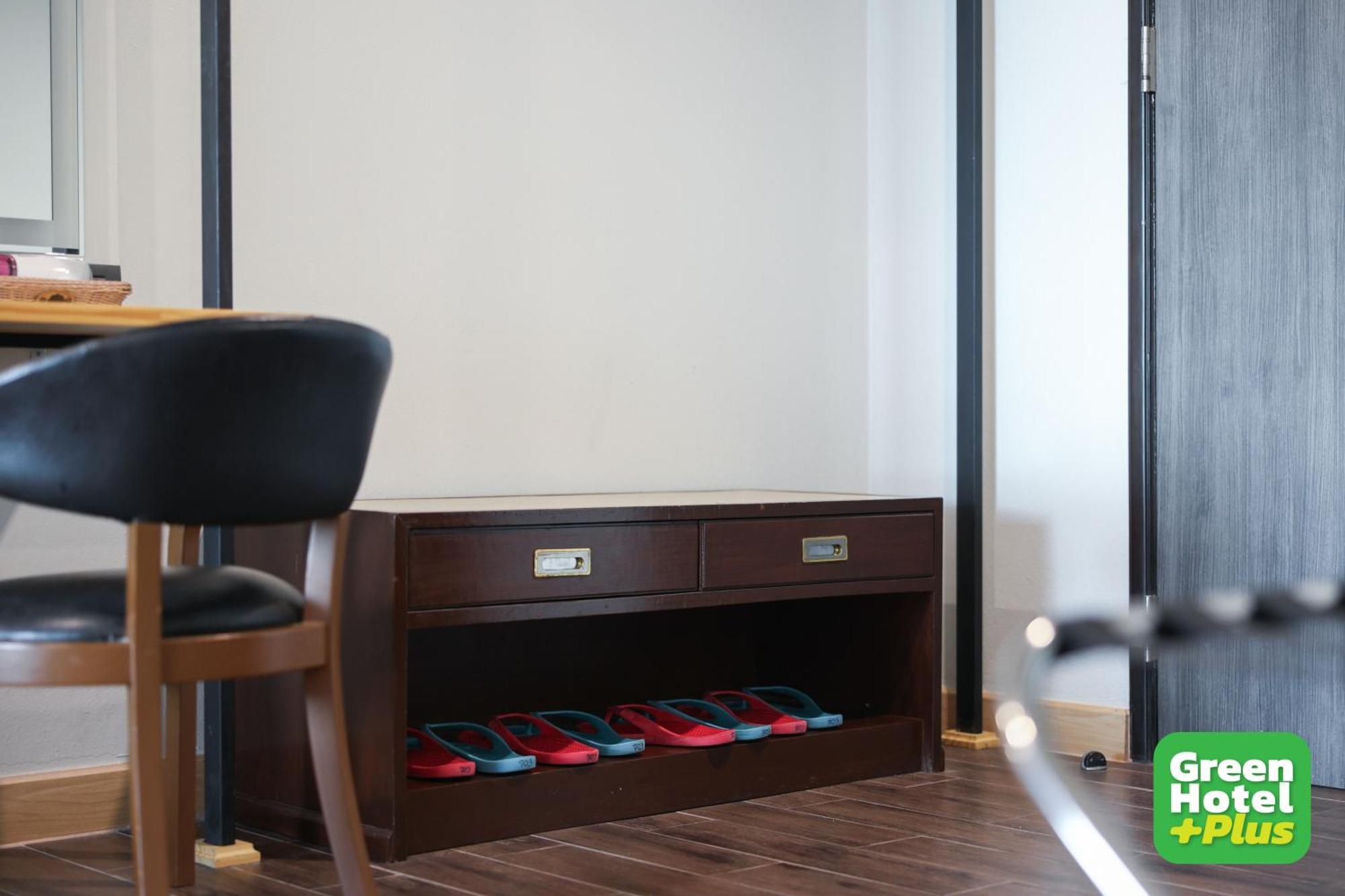 Superior Family Room