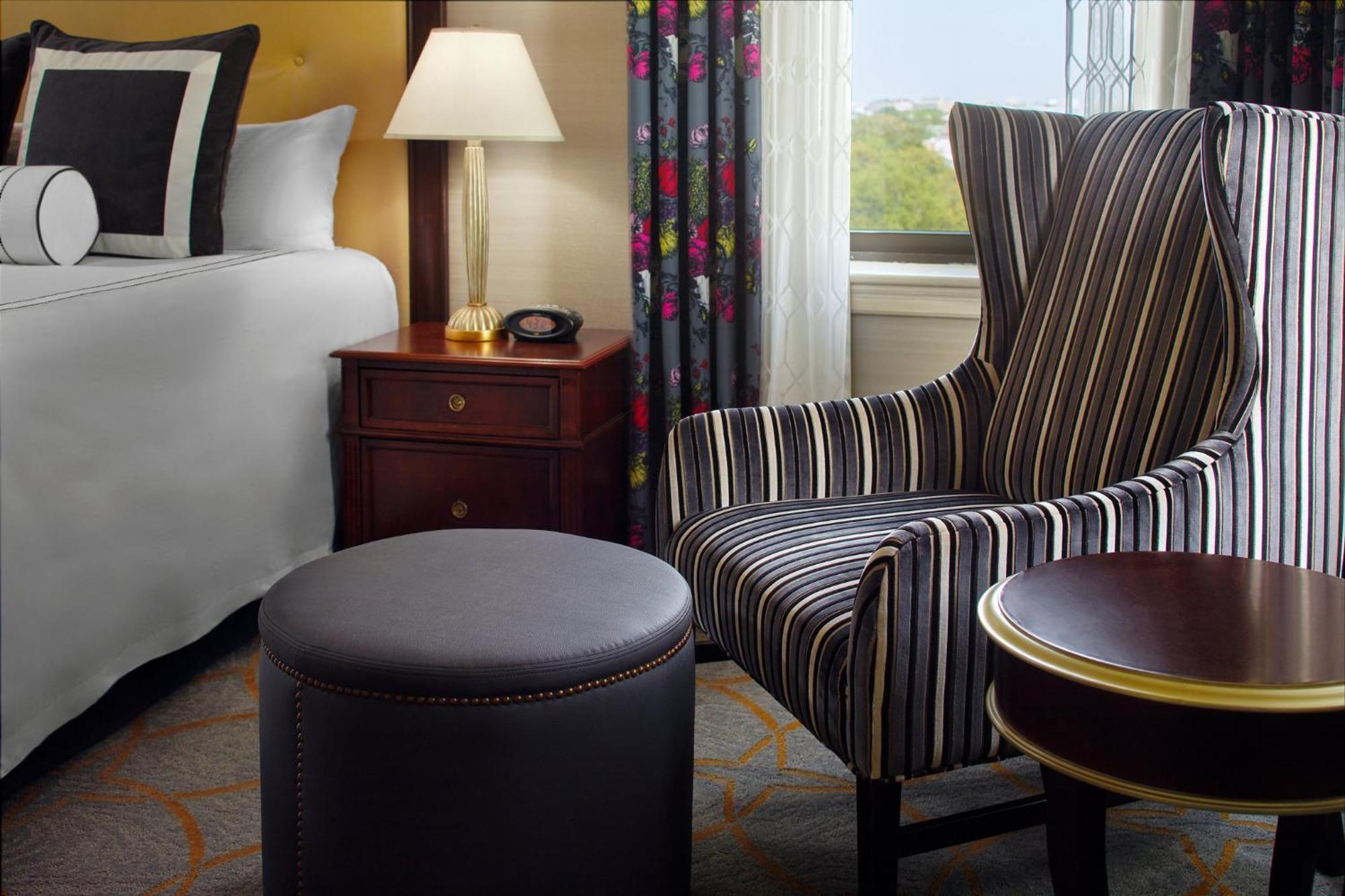 Premier Room 1 King Bed