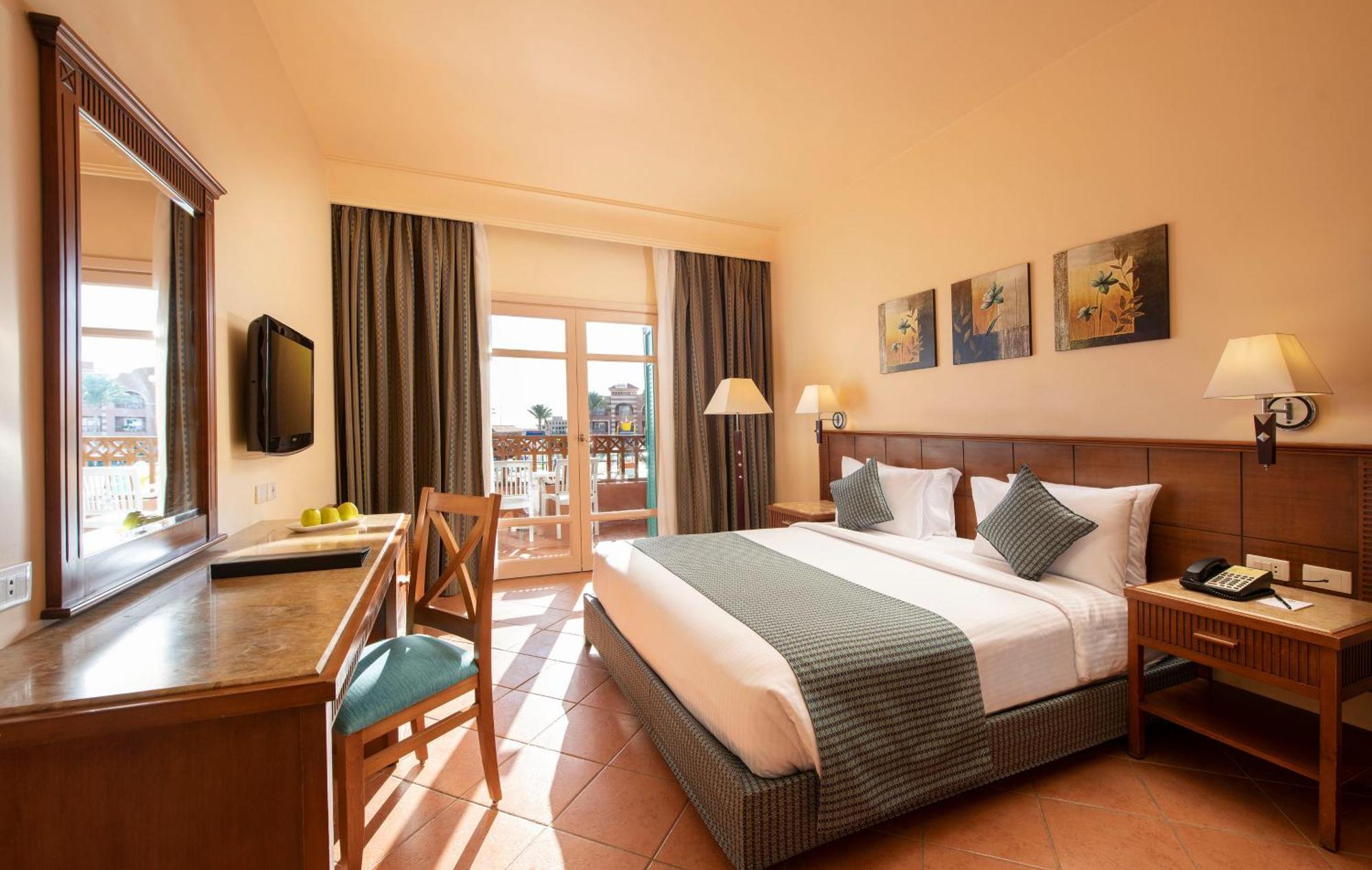 Double Room King Bed No Children