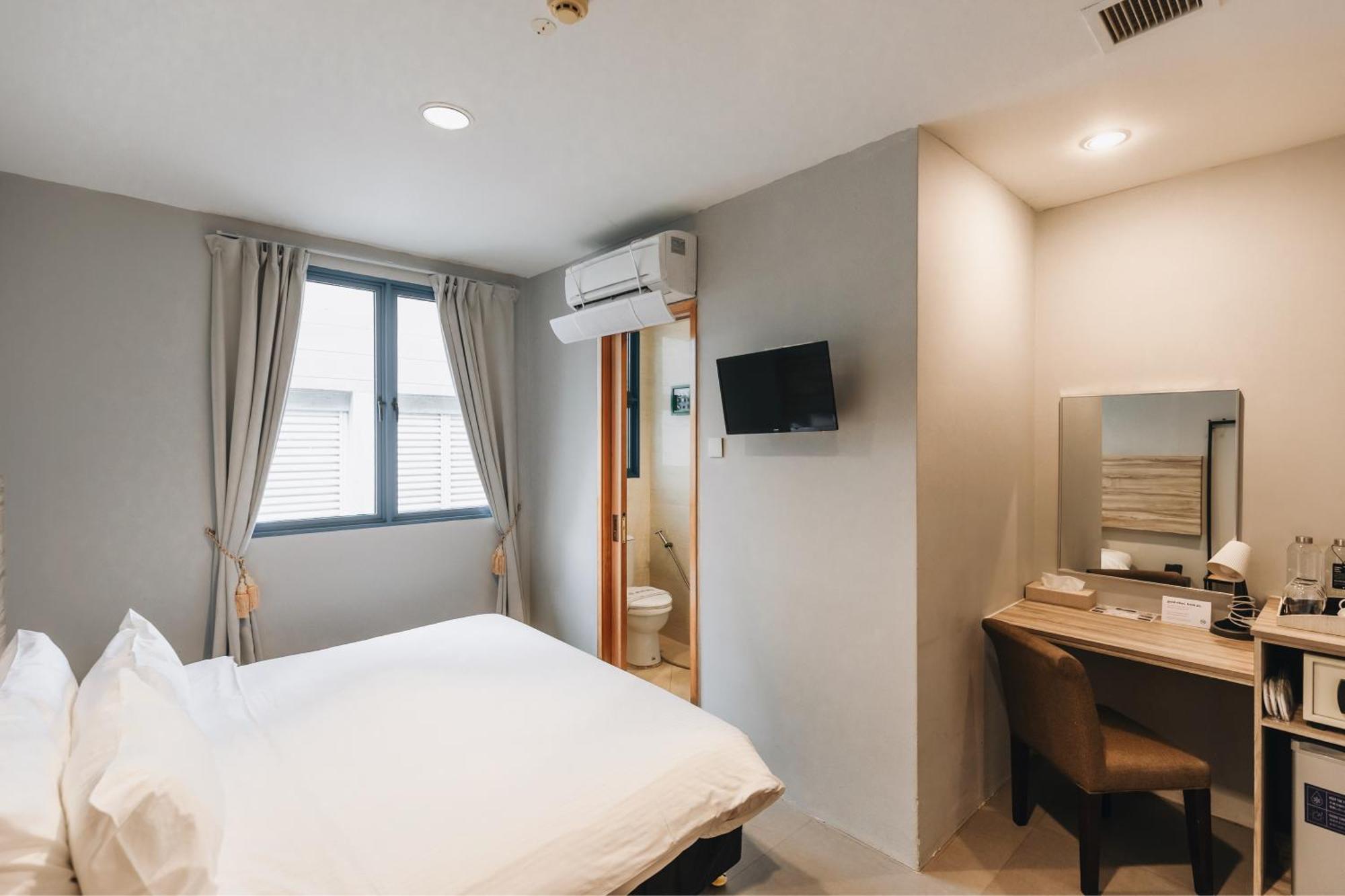Superior King Room