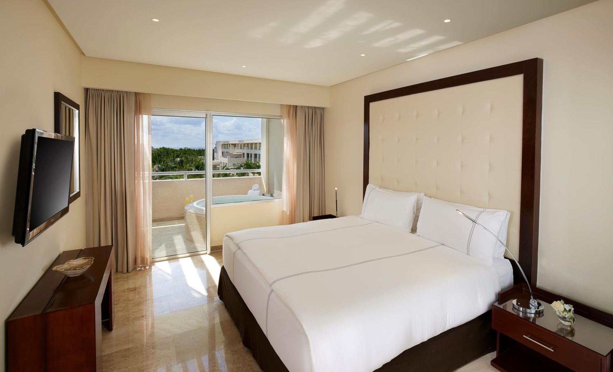 Master Suite Nature View