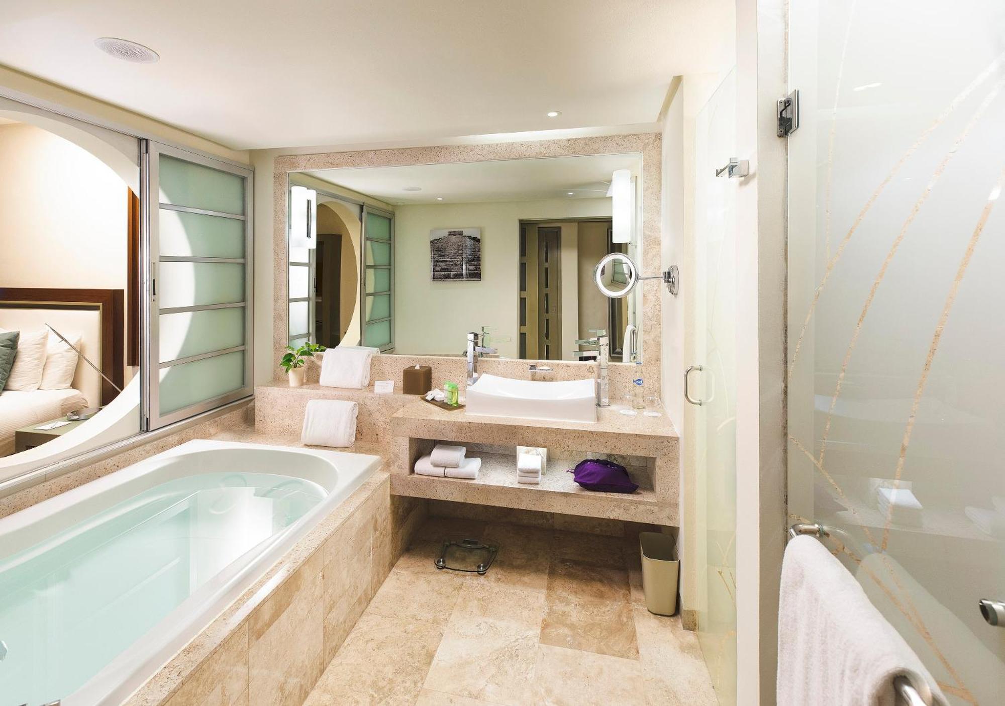 Family Concierge Junior Suite Nature View