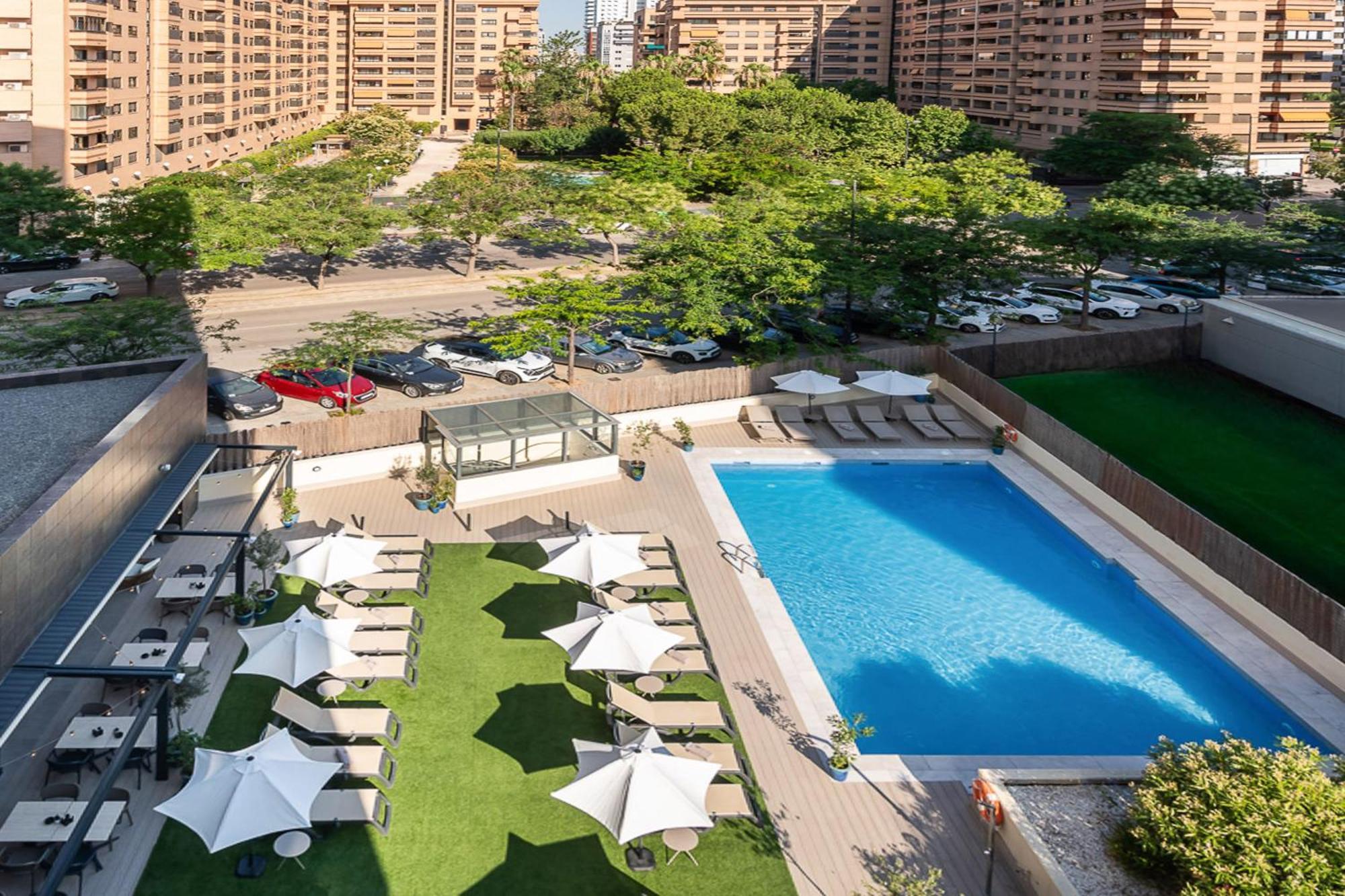 Innside Room Pool View