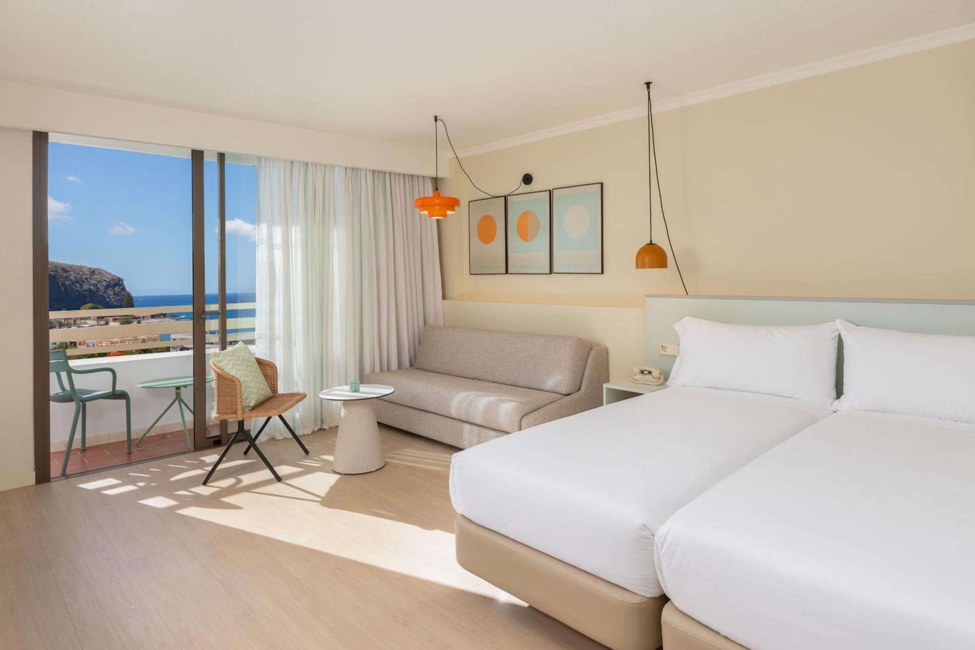 Xtra Sol Superior Room