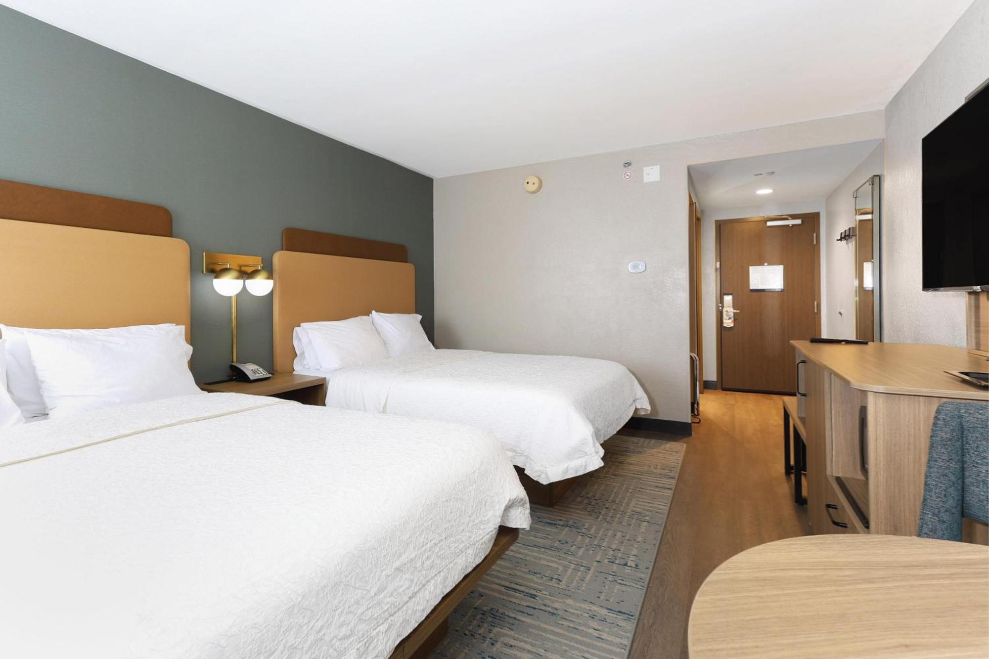 Double Room Two Double Beds Non-Smoking