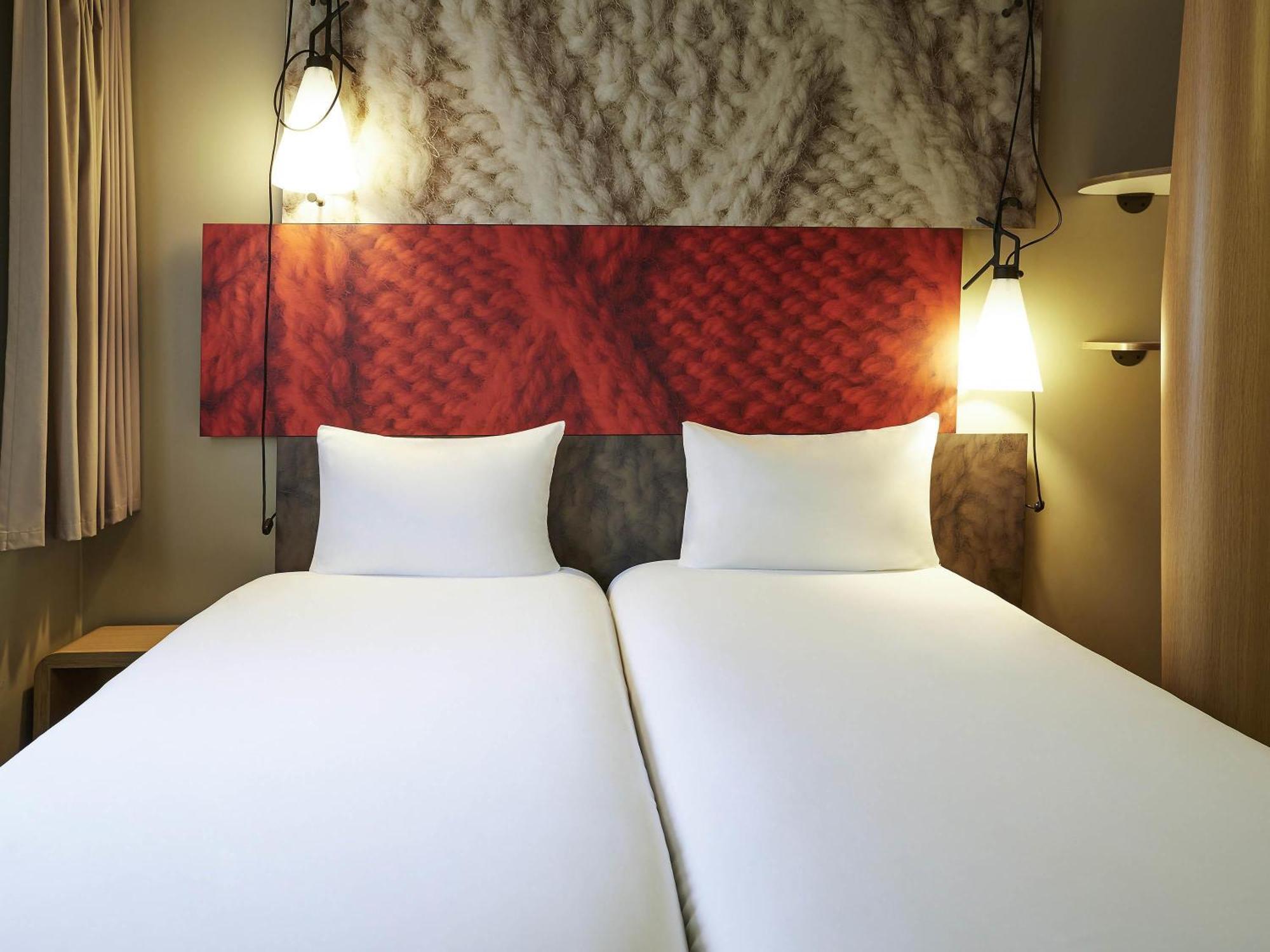 Standard Two Single Bed
