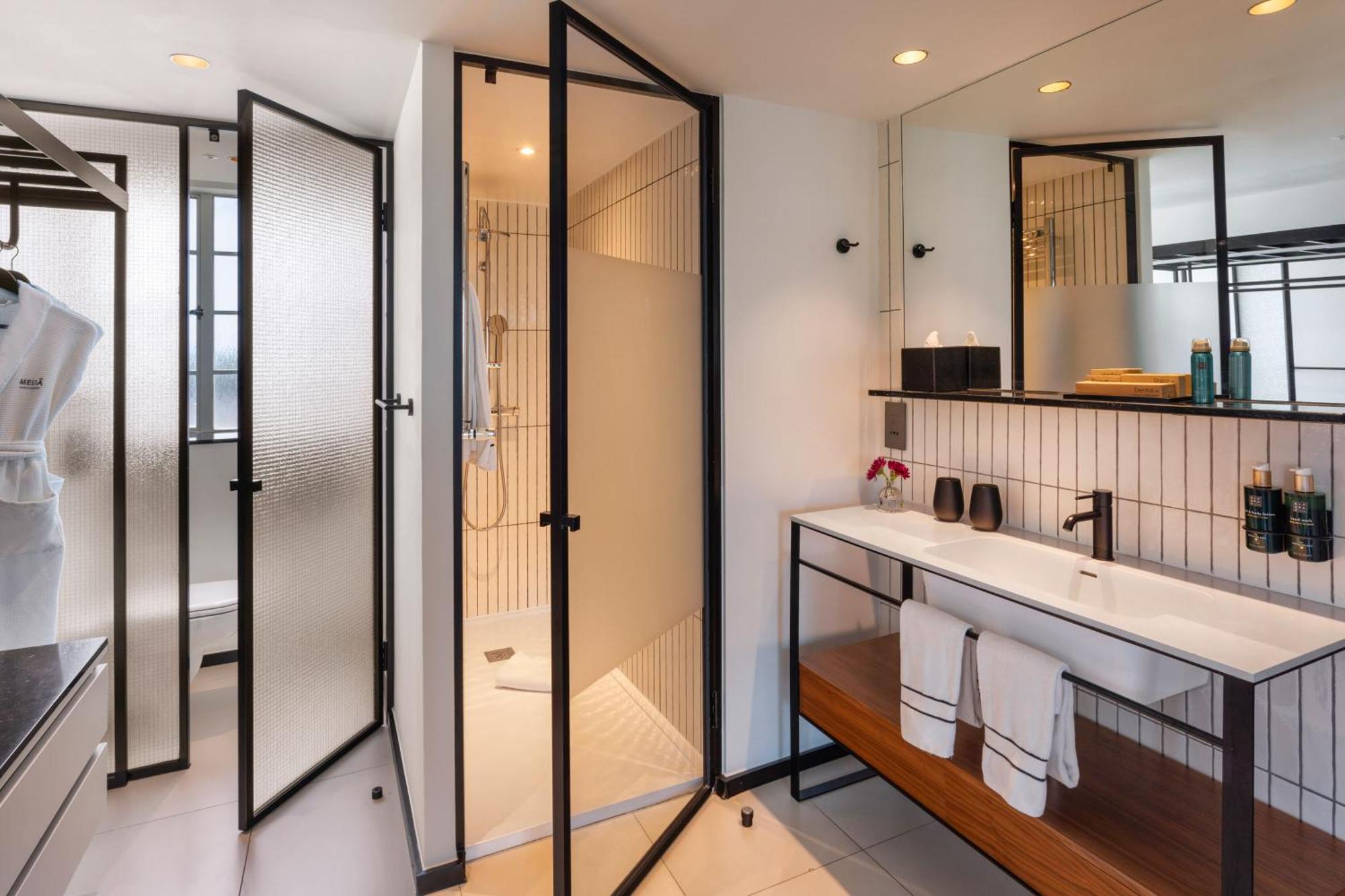 The Level Grand Premium Room Executive Lounge Access