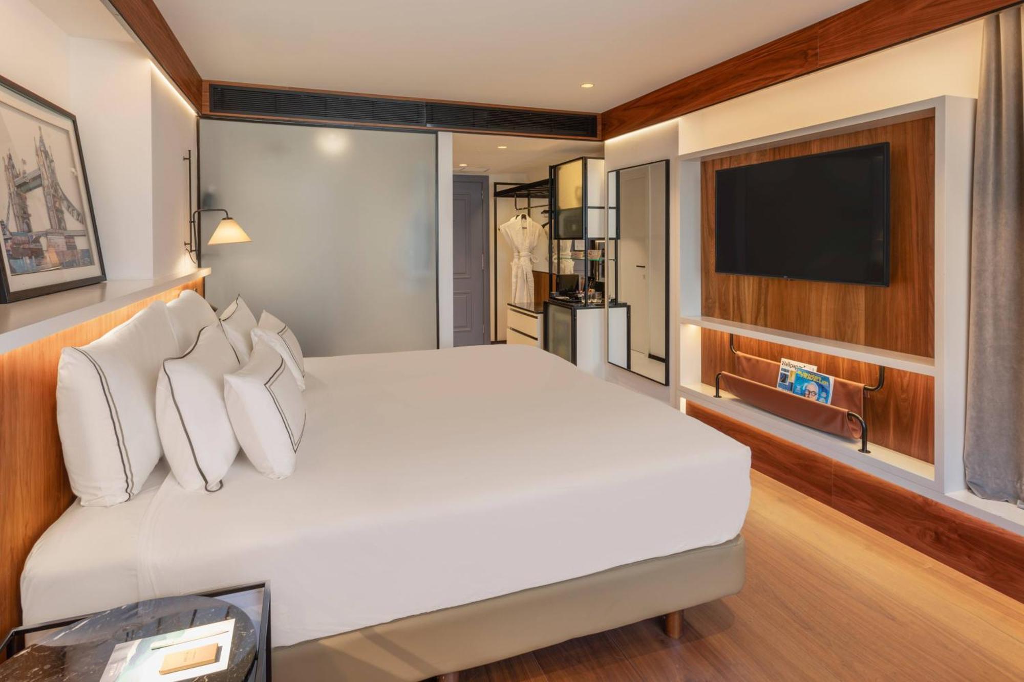 The Level Premium Room Executive Lounge Access