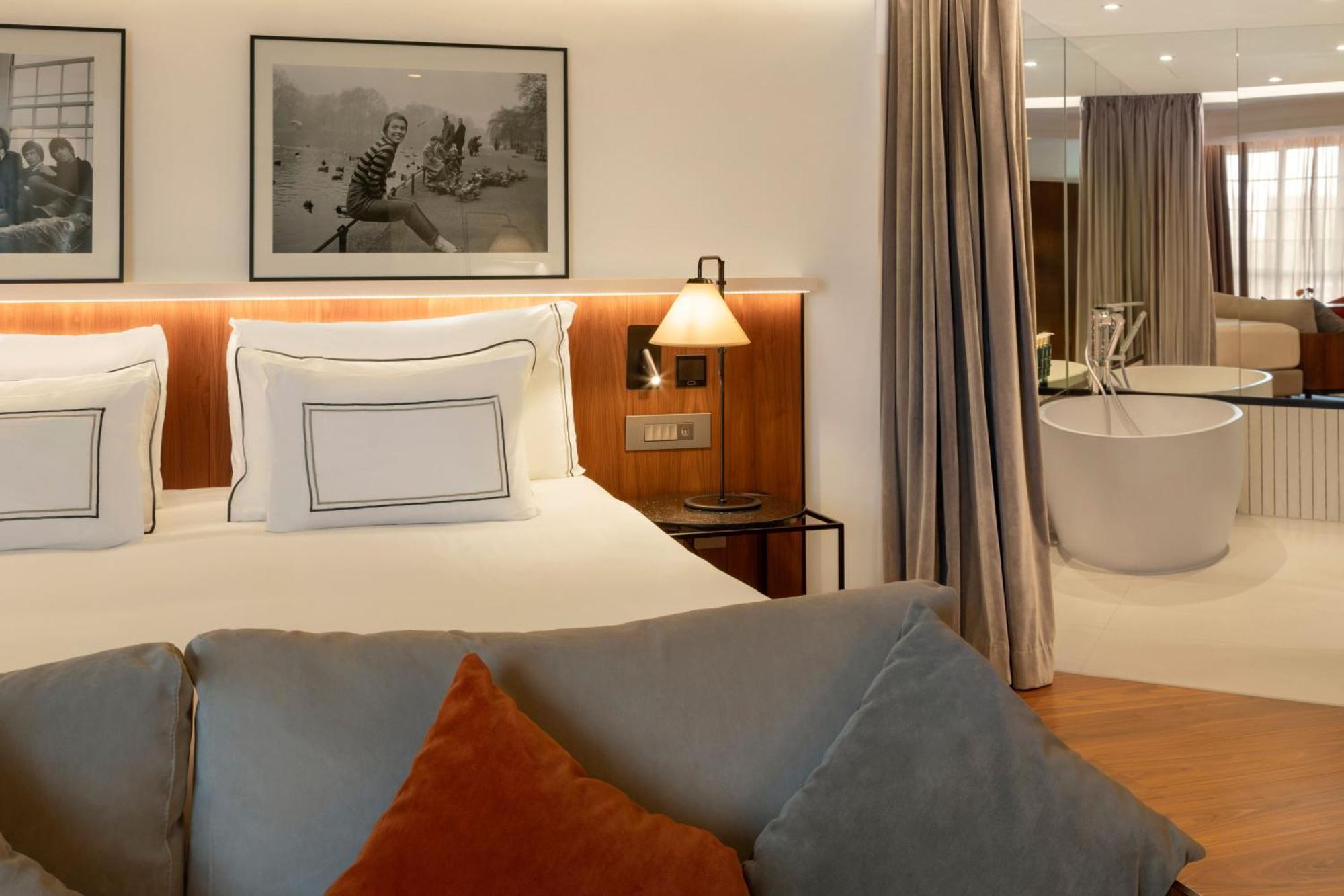 The Level Junior Suite Executive Lounge Access