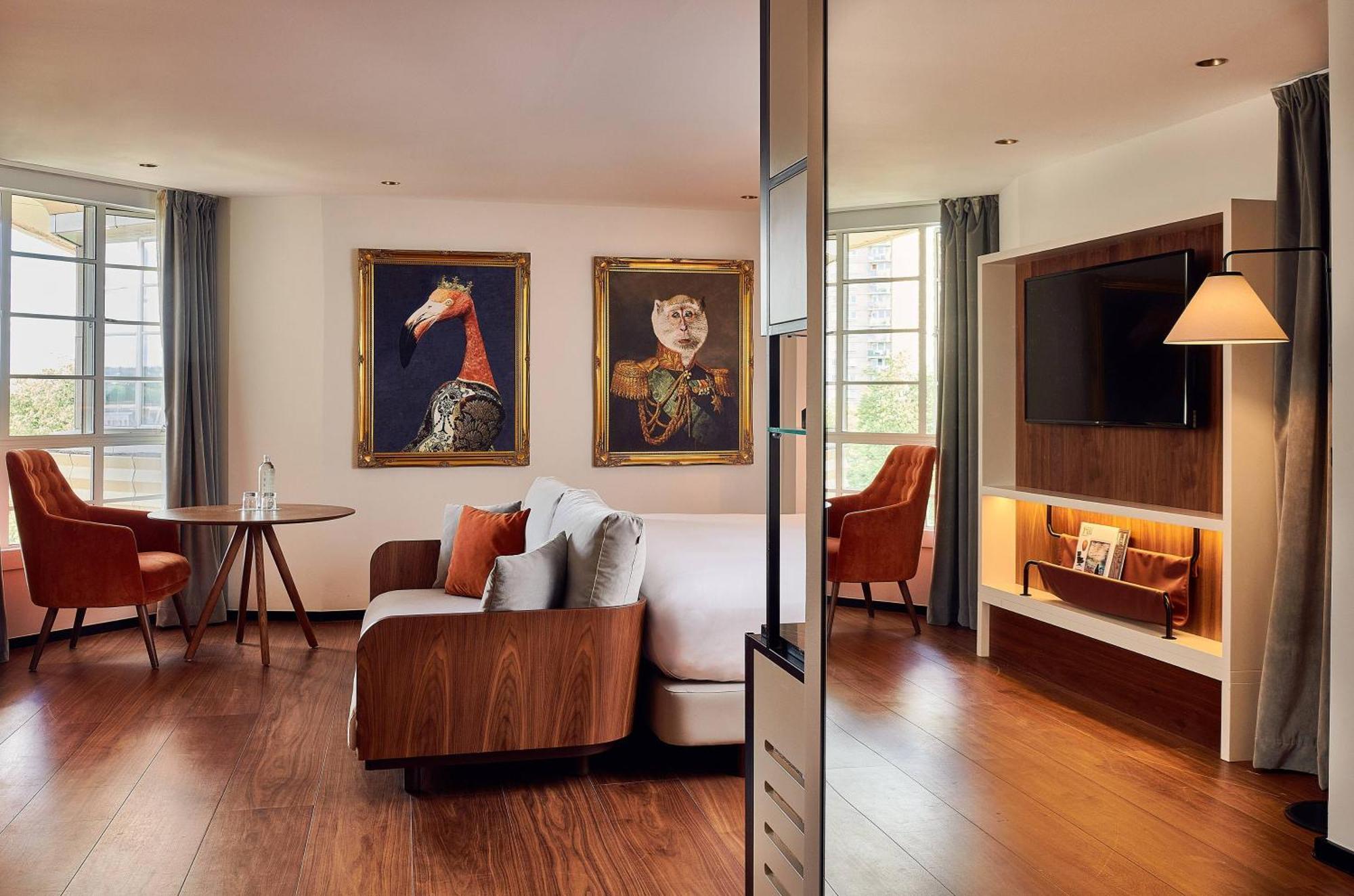 The Level Junior Suite Executive Lounge Access