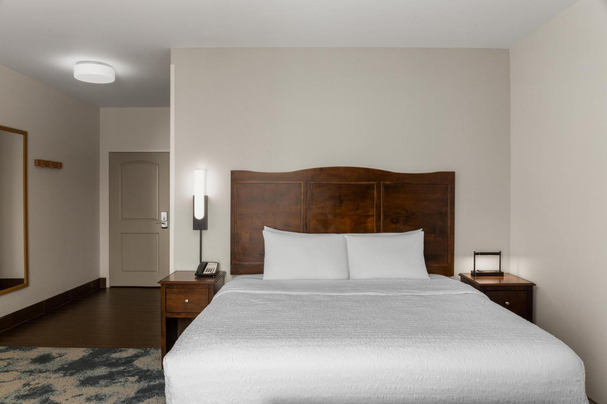 Executive King Room Water View Non-Smoking