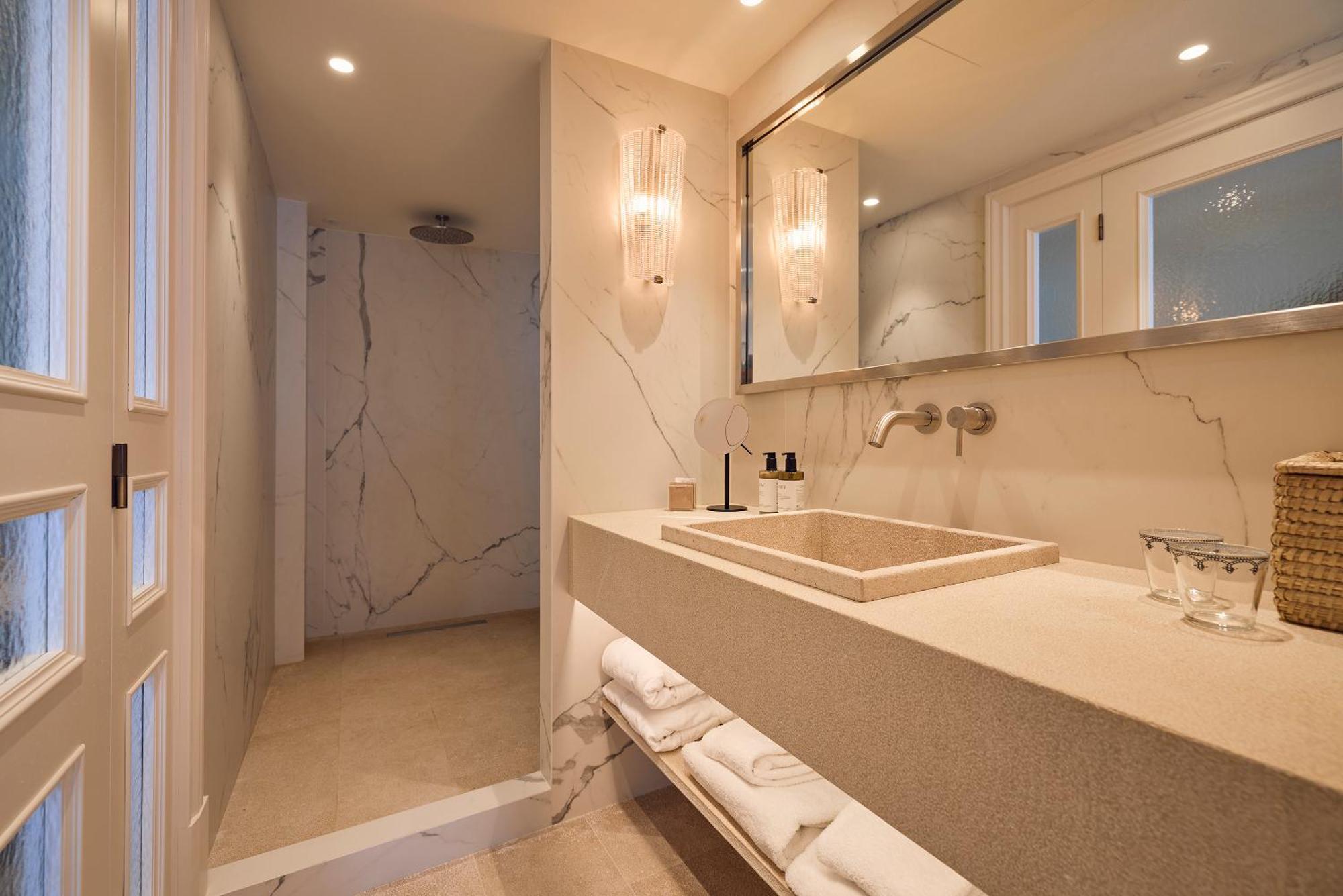 Flow Double Rooms