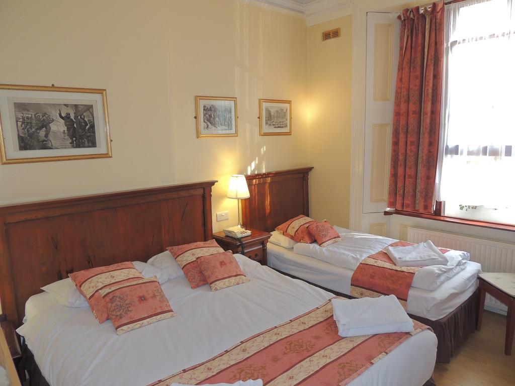 Chambre Triple