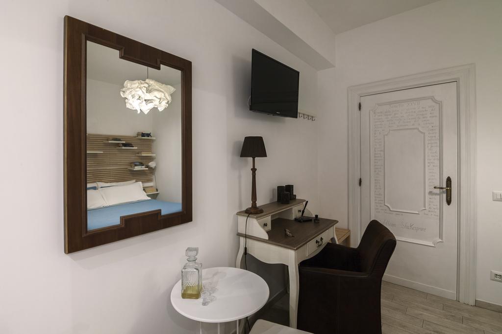 Double Room Private Bathroom