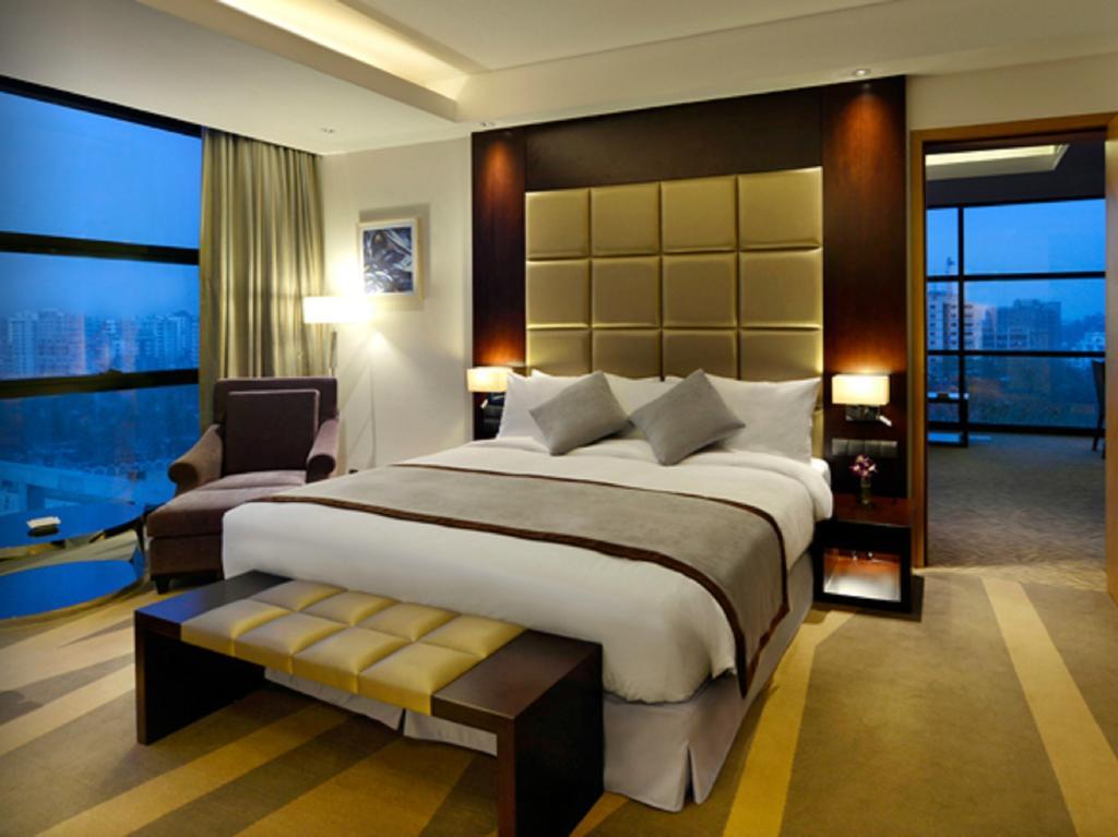 Superior Room,1223785627:JPEG